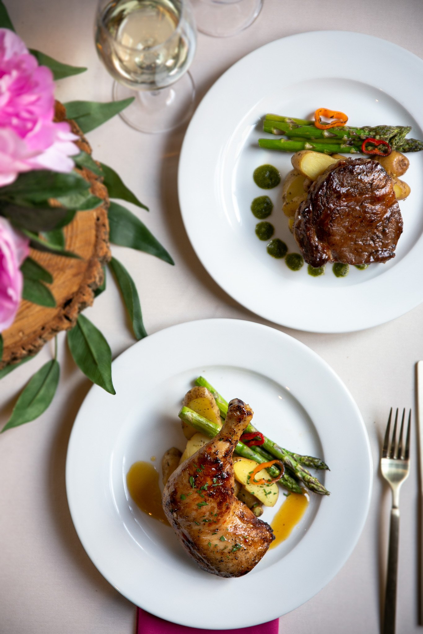 20 CATERING TC-Photoshoot-CoreMenu-Entrees-AngelaEdgemon-ChickenLeg-FiletMignon-08.jpg