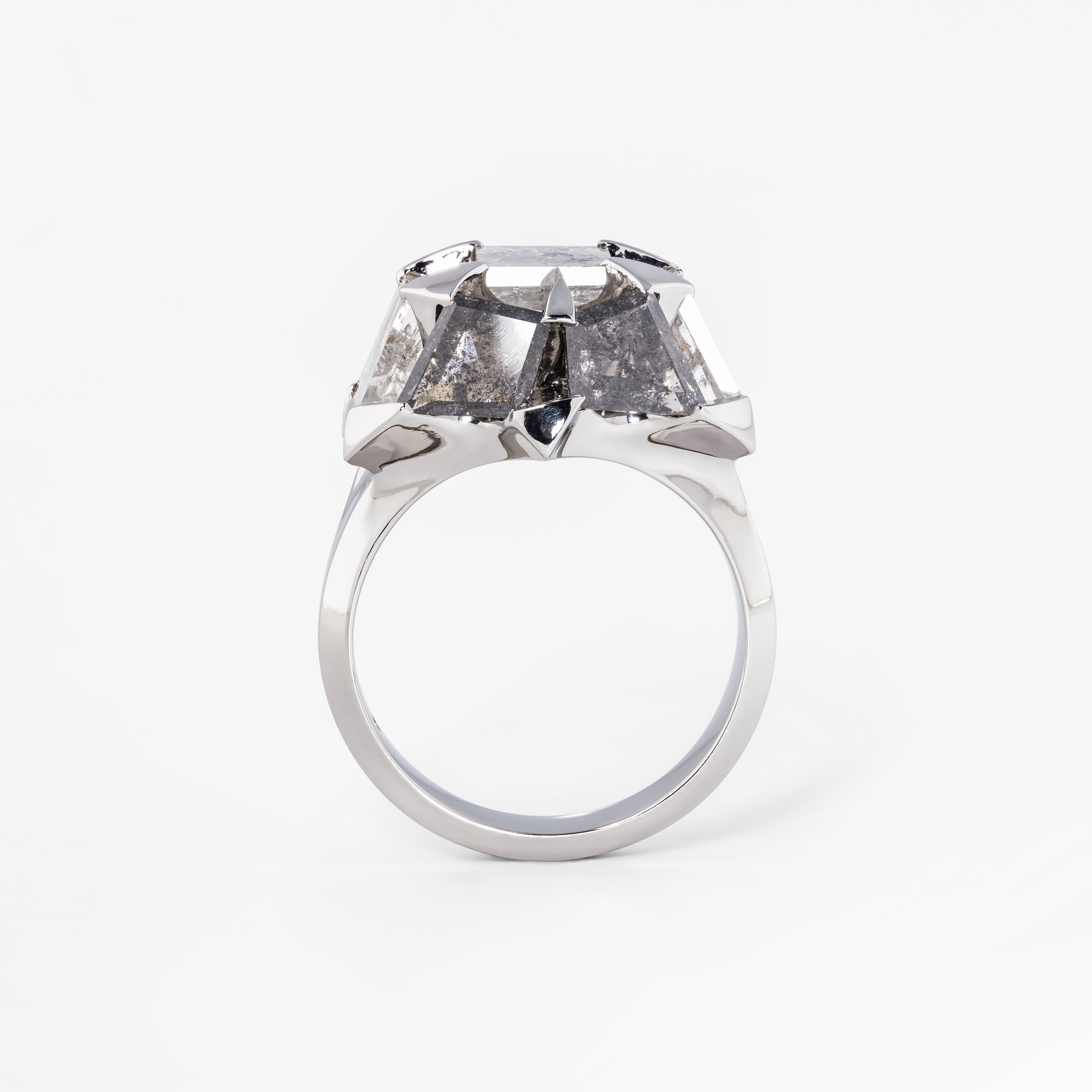 ZDENEK_VACEK_UNIQUE-BESPOKE-3.png