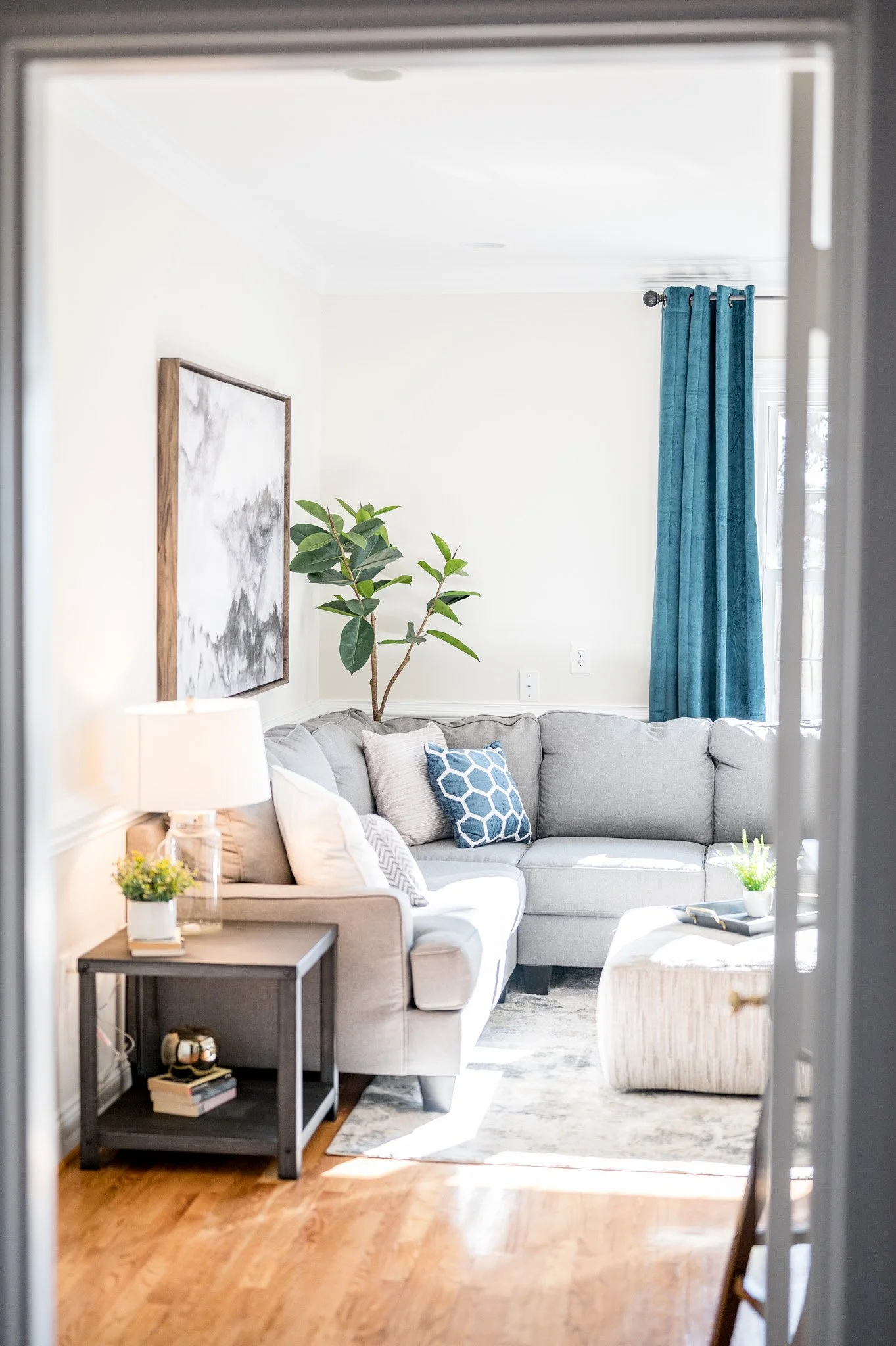 Living area at Apple Orchard Farmhouse Airbnb