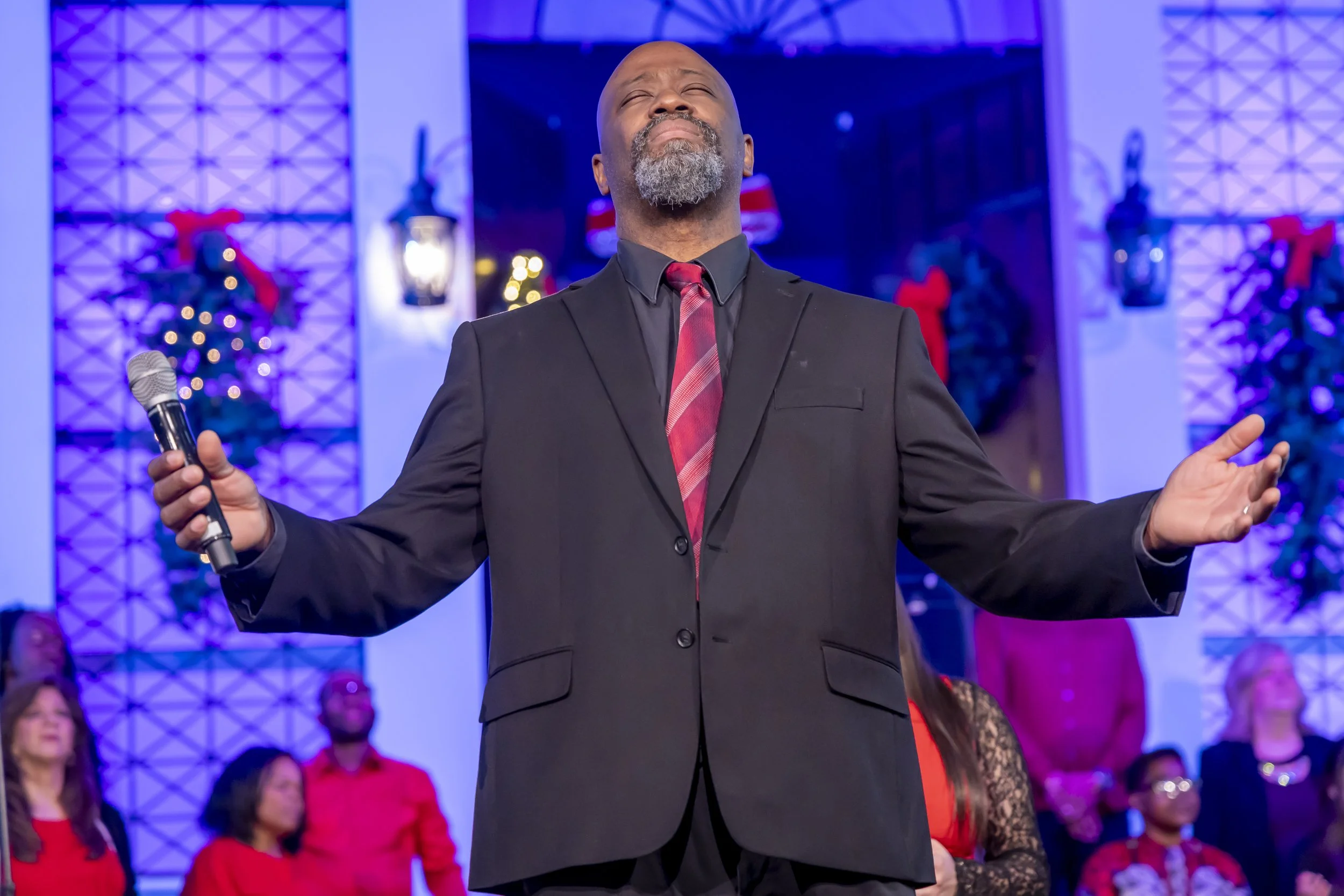 202512121 COAN SUNDAY SERVICE-3557.jpg