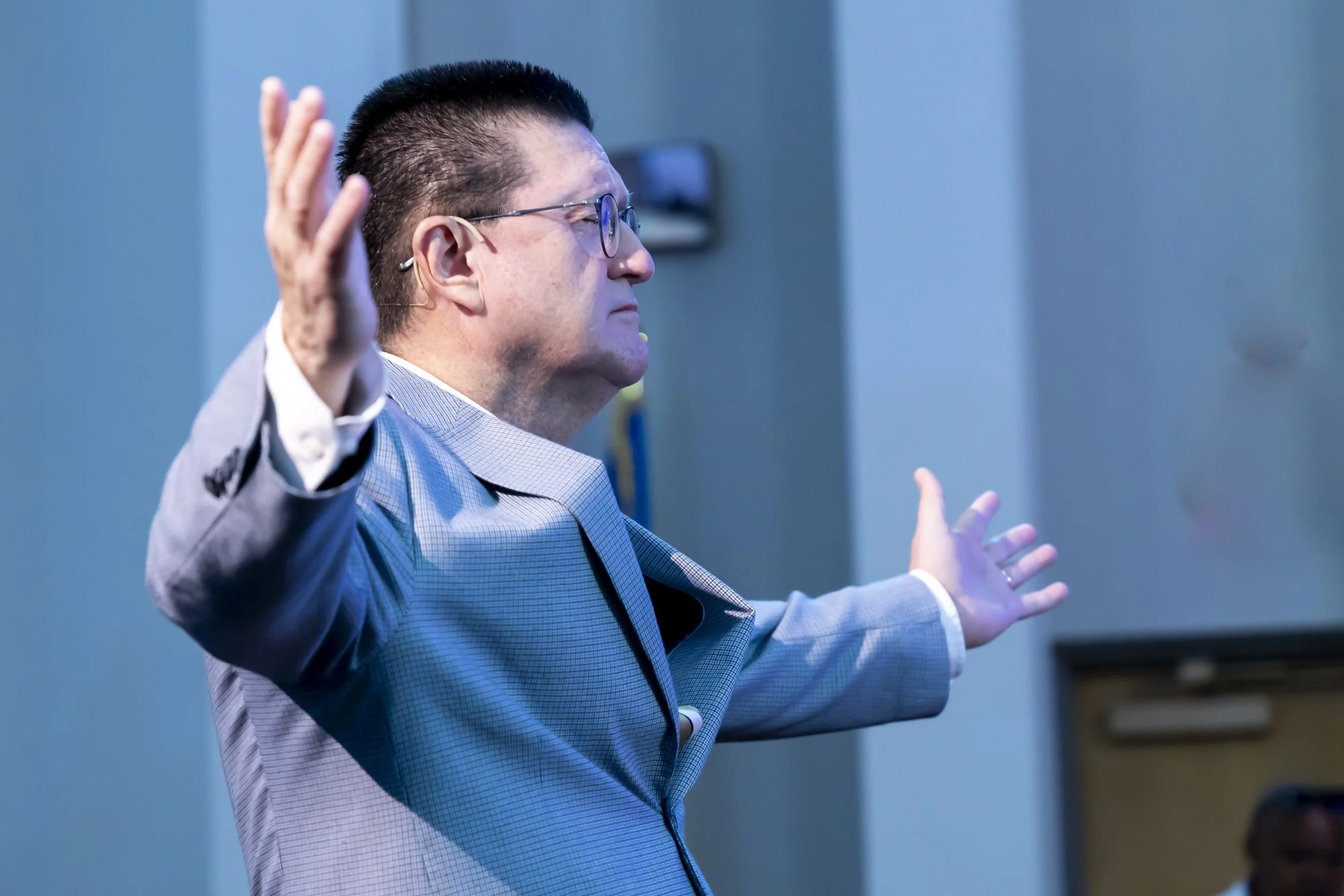 202512121 COAN SUNDAY SERVICE-3569.jpg