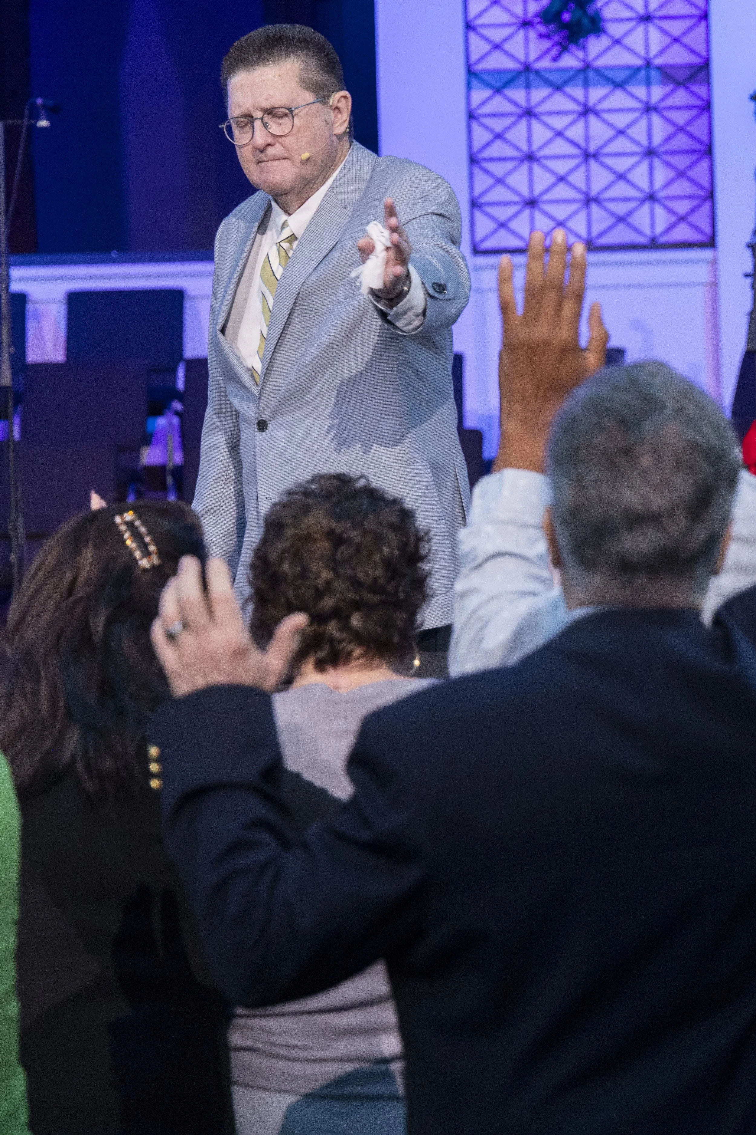 202512121 COAN SUNDAY SERVICE-3669.jpg