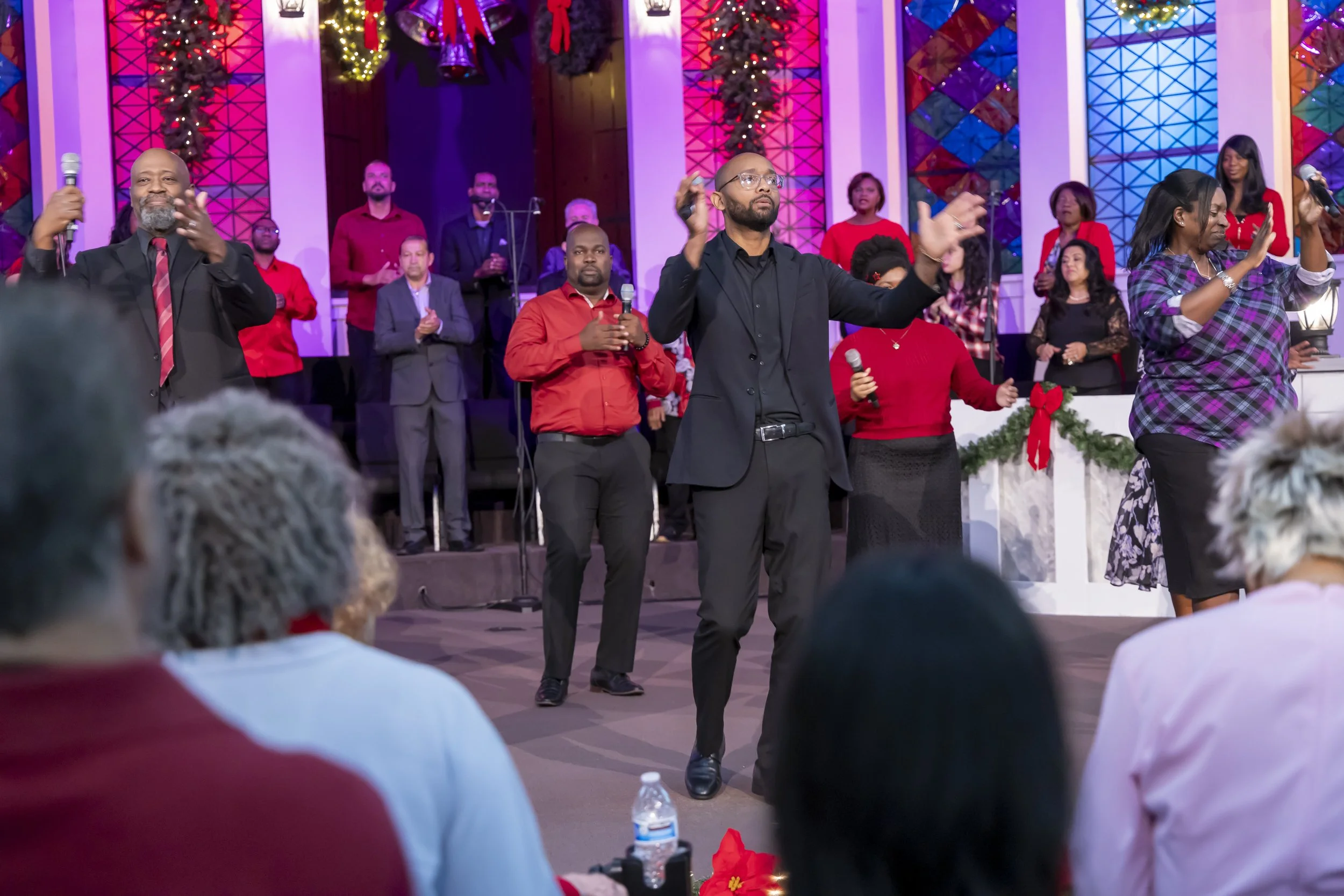 202512121 COAN SUNDAY SERVICE-3723.jpg