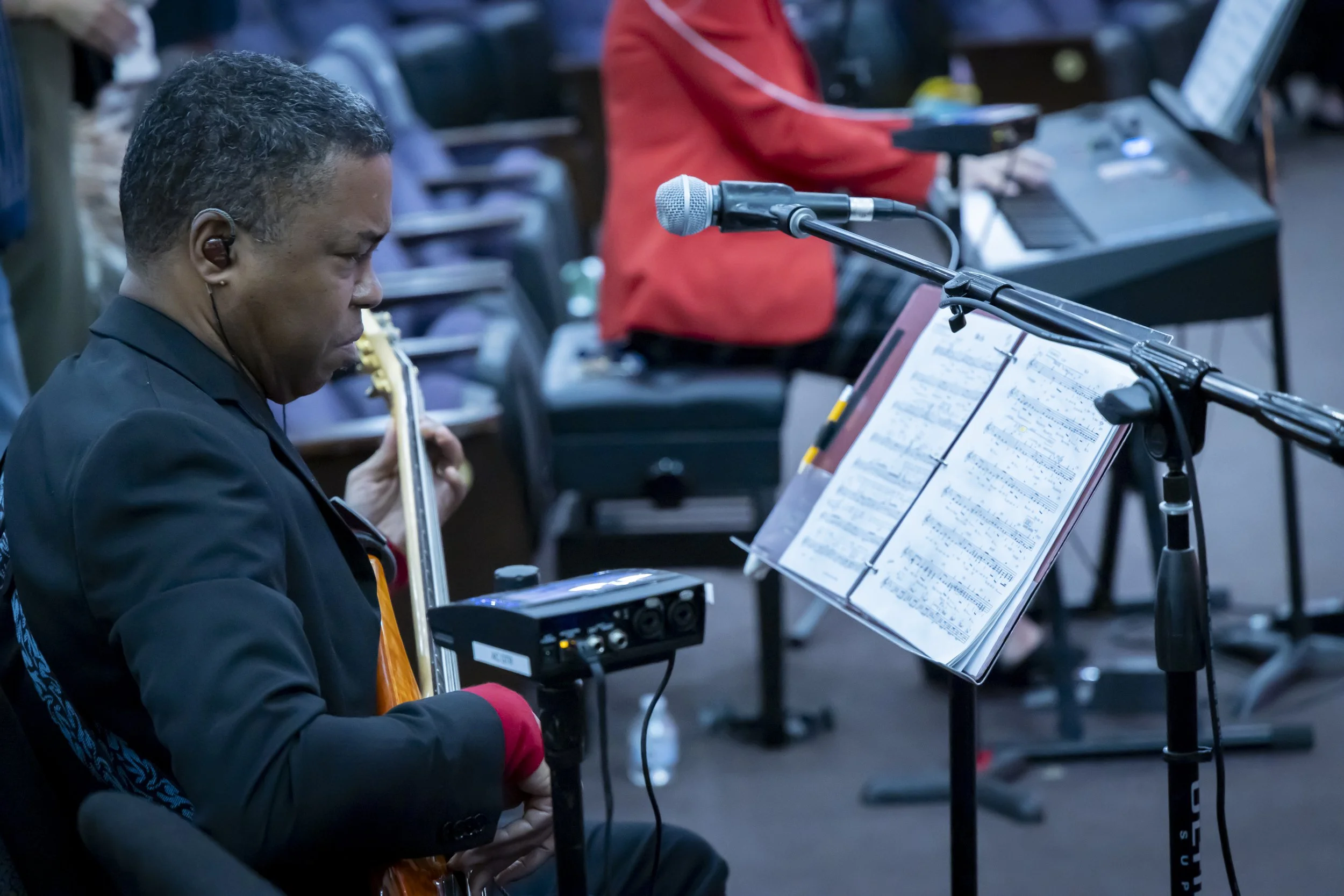 202512121 COAN SUNDAY SERVICE-3726.jpg