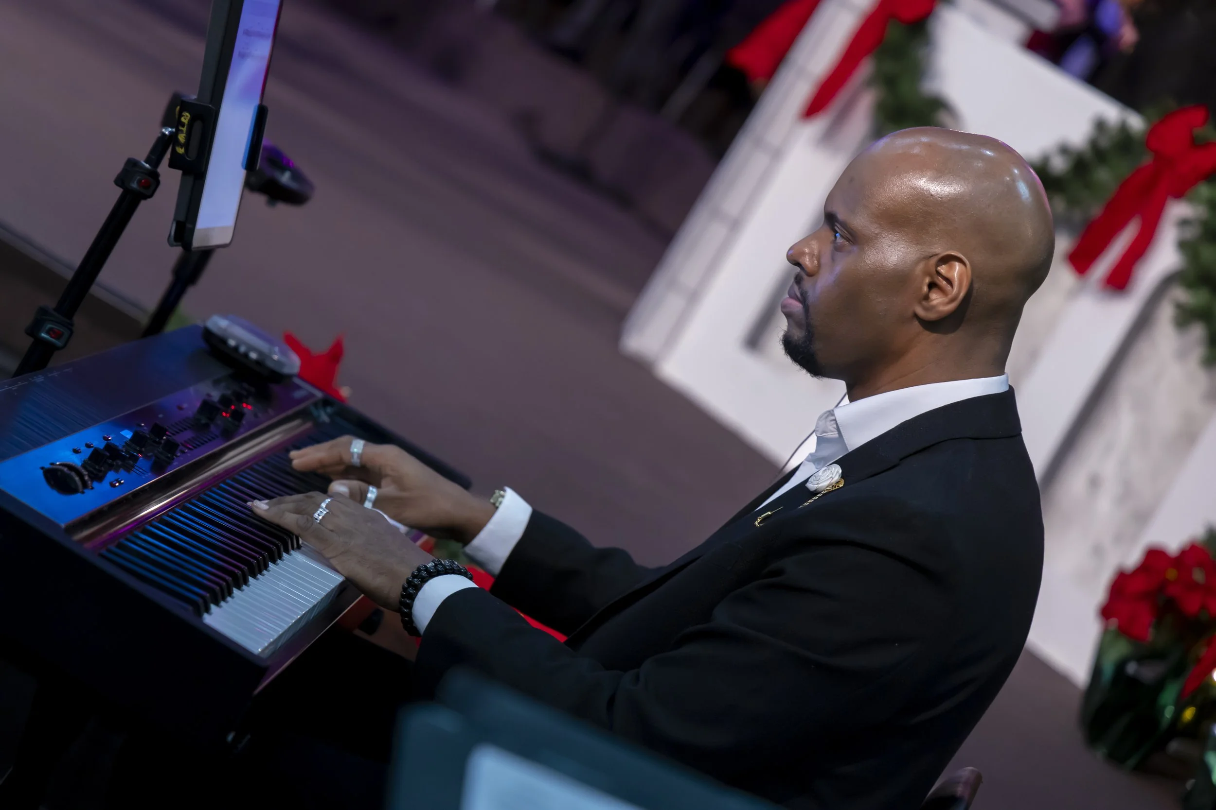 202512121 COAN SUNDAY SERVICE-3737.jpg