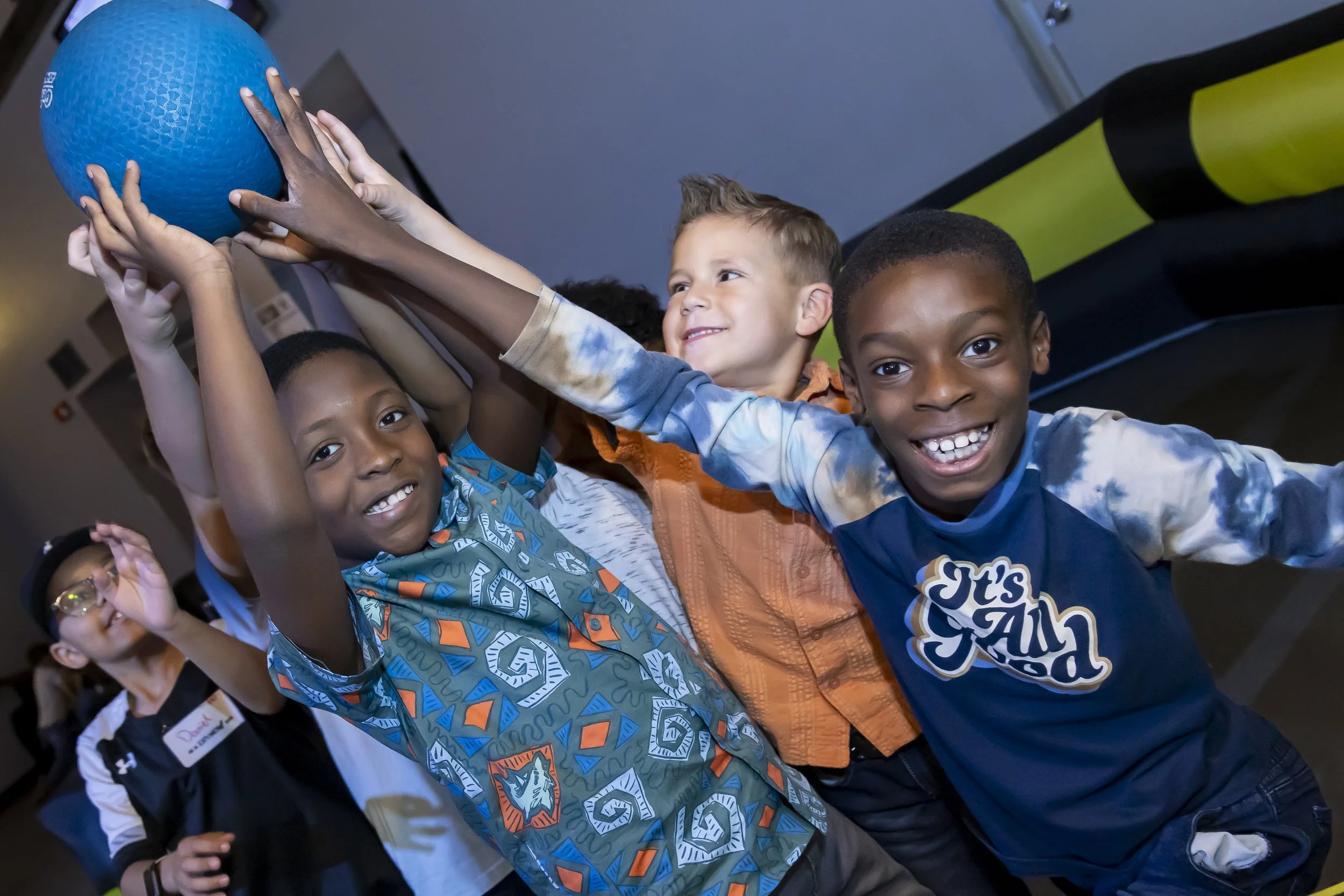 202512121 COAN SUNDAY SERVICE-3752.jpg