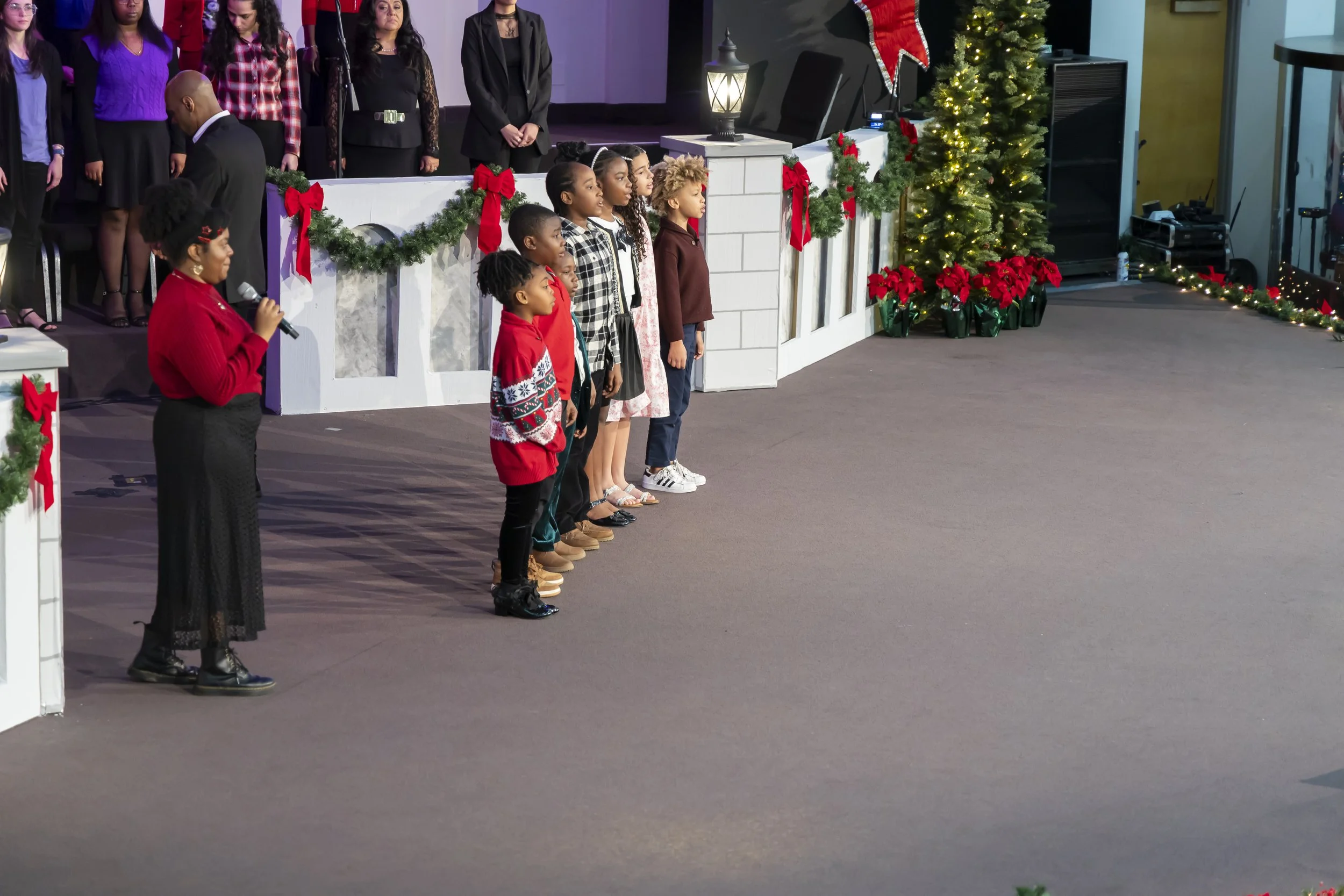 202512121 COAN SUNDAY SERVICE-3814.jpg