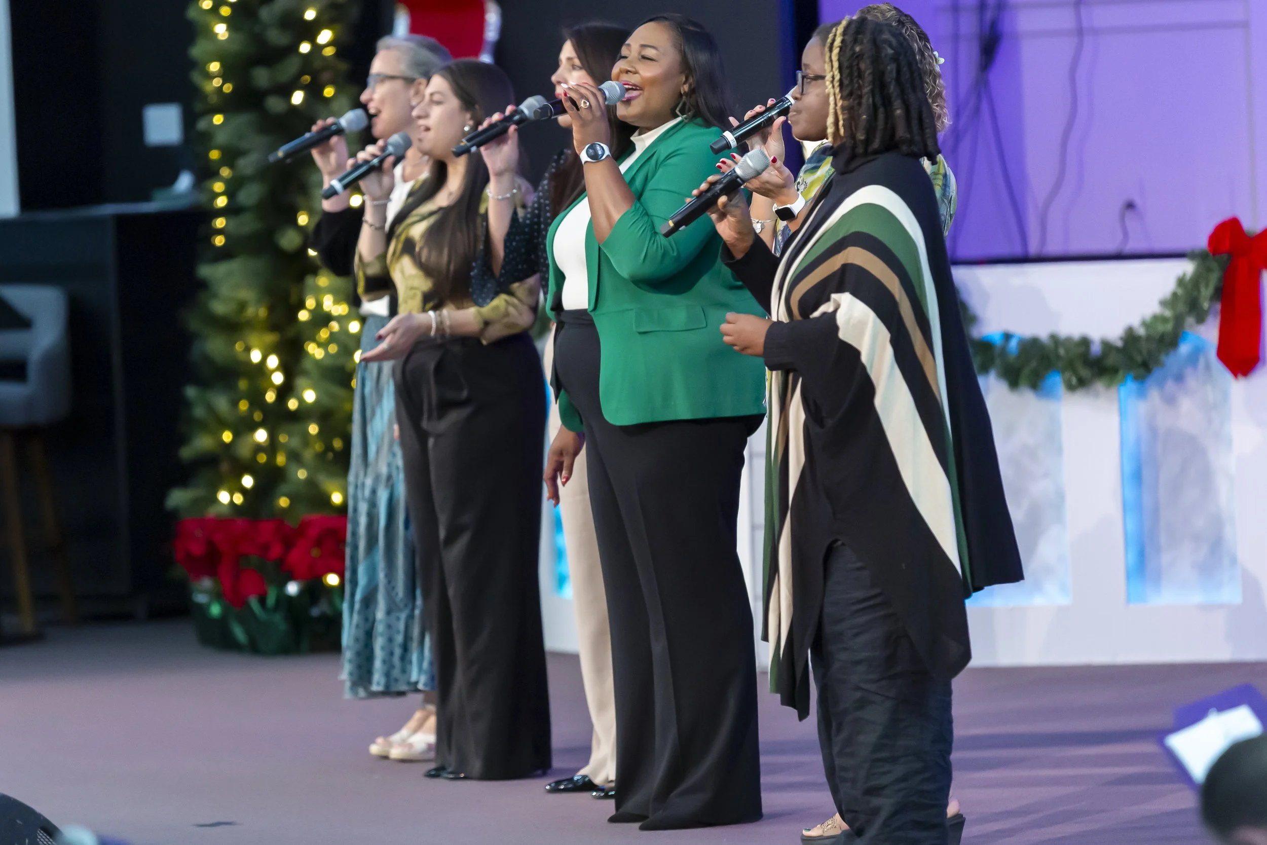 202512128 COAN SUNDAY AM _1 SERVICE-7012.jpg