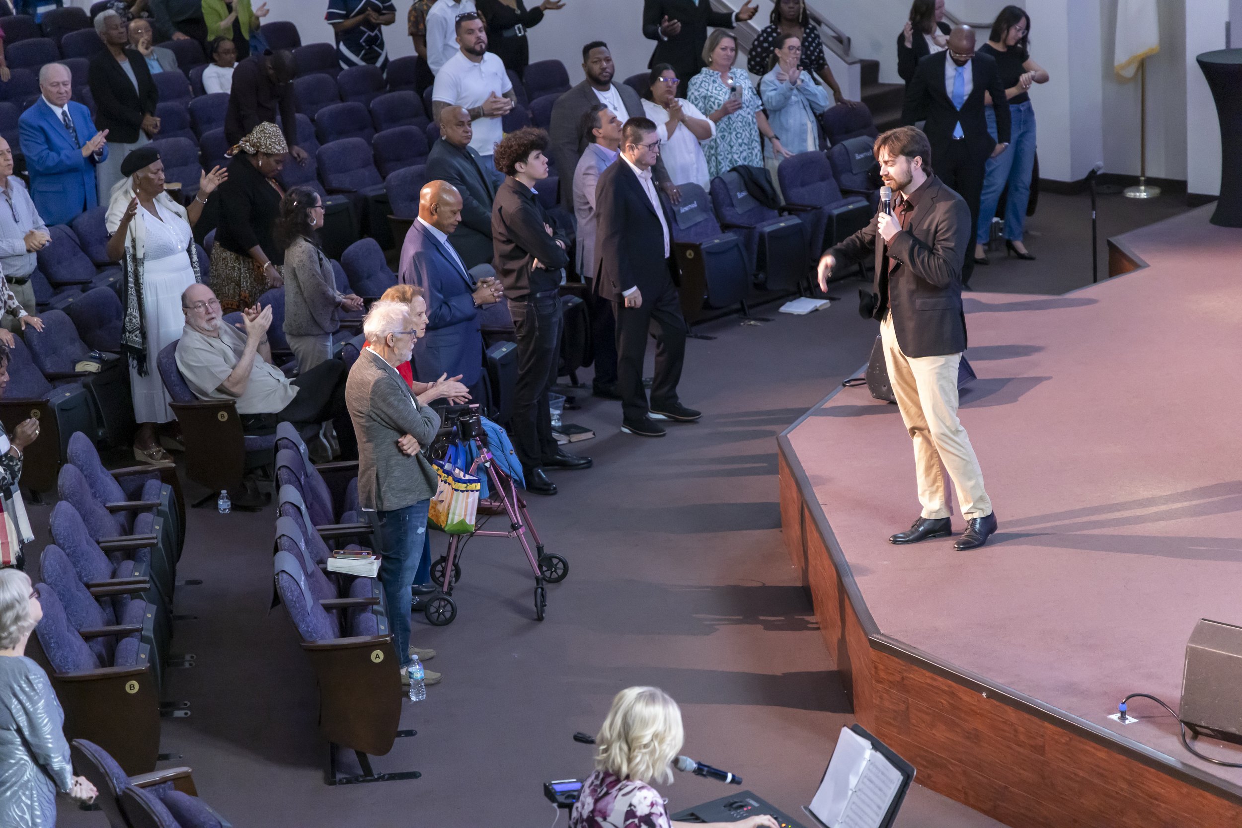 20260111COAN SUNDAY SERVICE_EPRIDE-6137.jpg