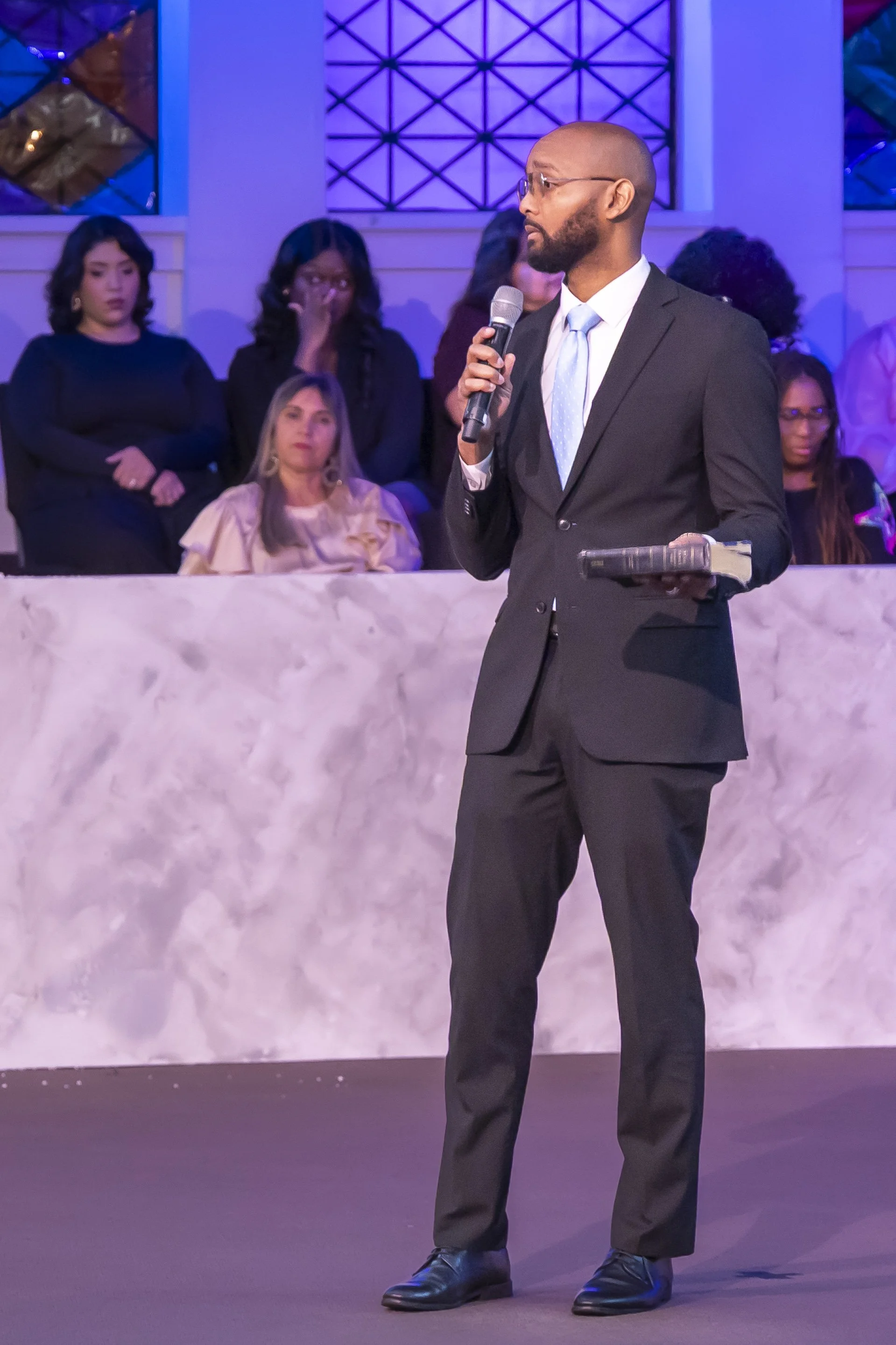 20260111COAN SUNDAY SERVICE_EPRIDE-6155.jpg