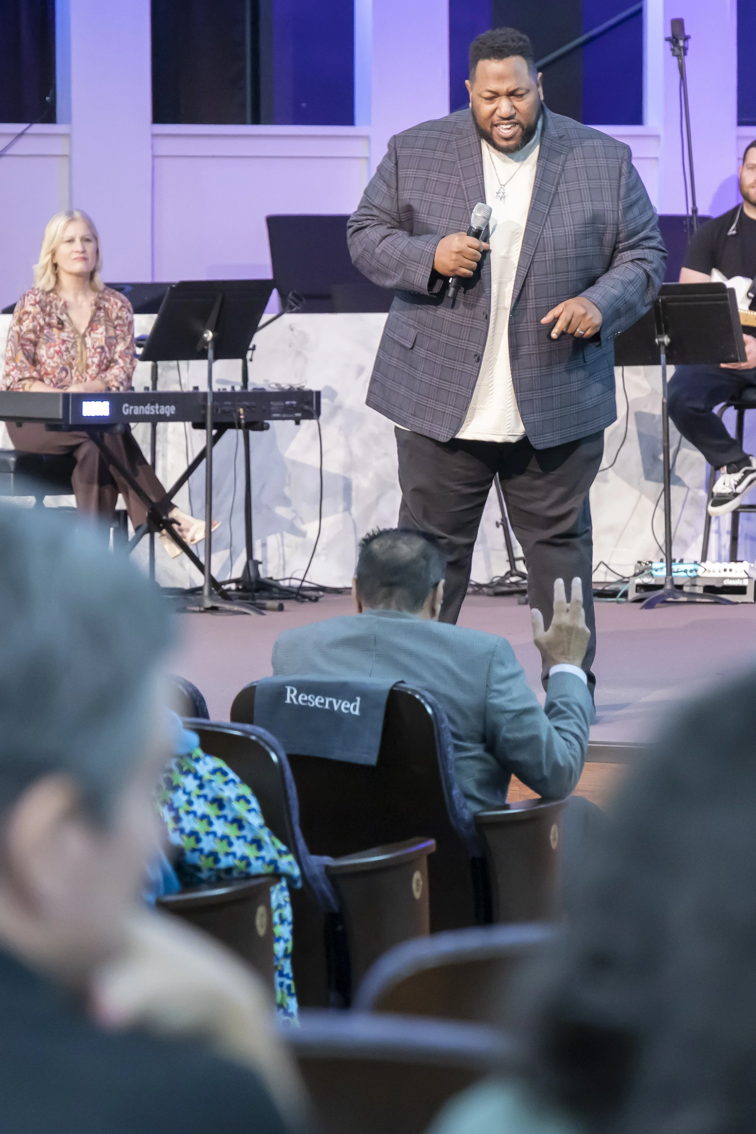 20250125 COAN SUNDAY SERVICE-7017.jpg