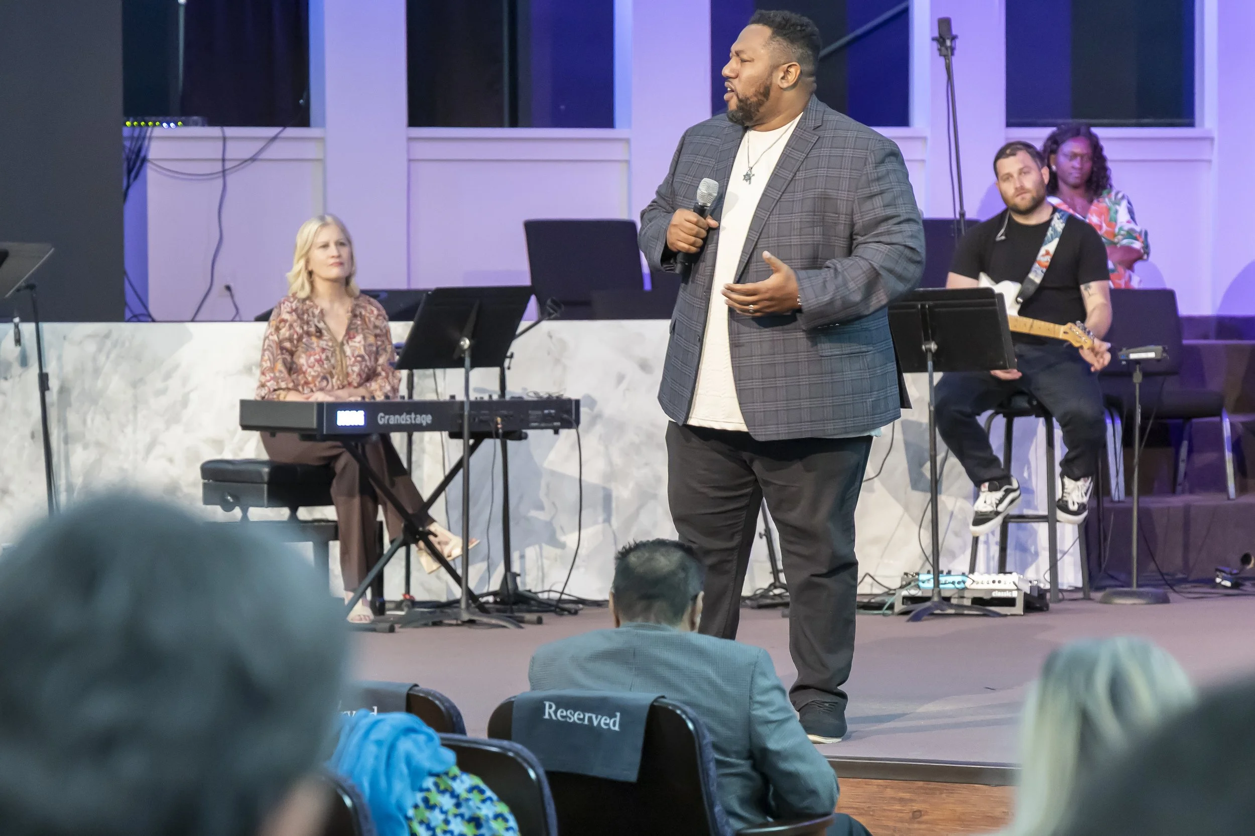 20250125 COAN SUNDAY SERVICE-7013.jpg