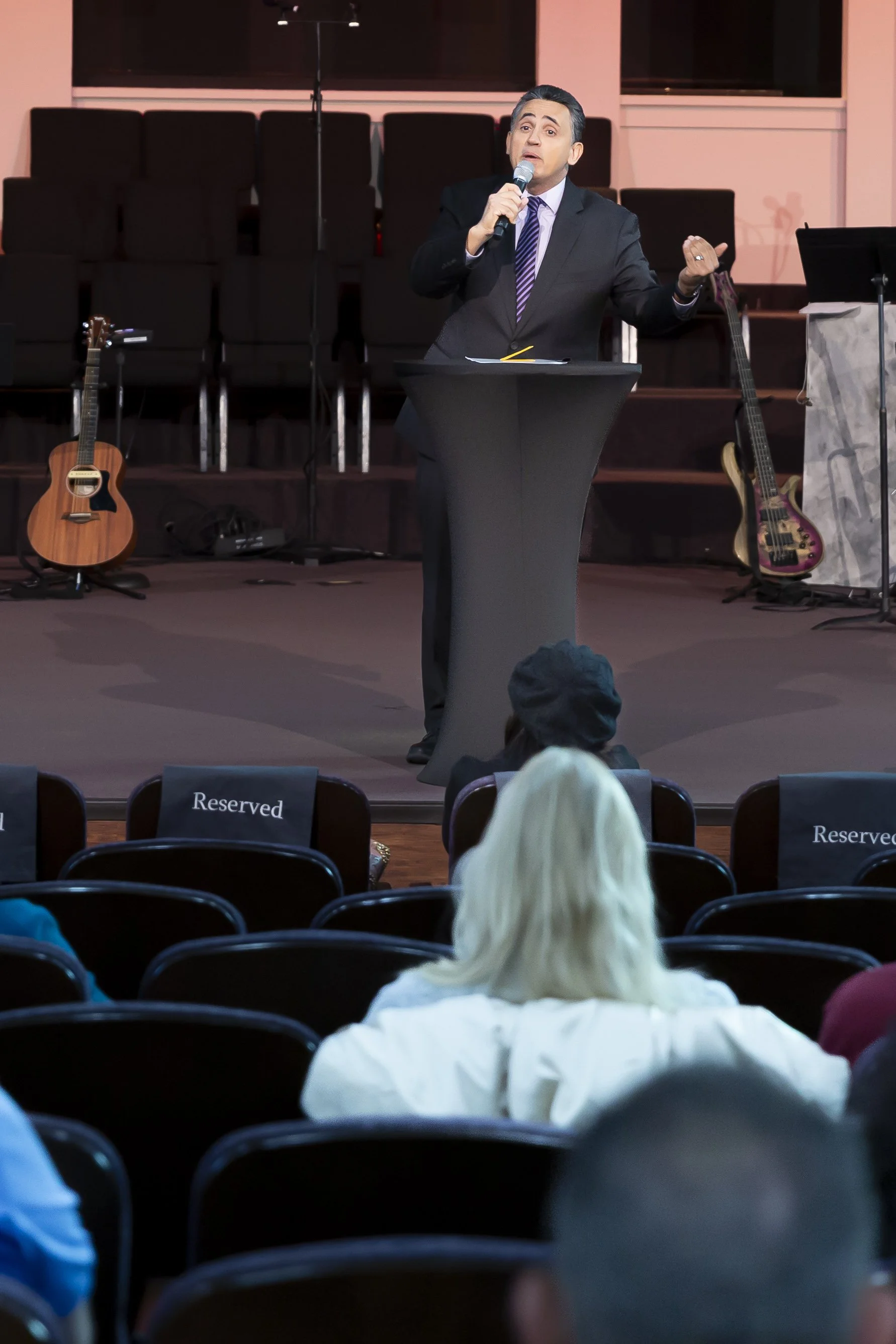 20260201 COAN SUNDAY SERVICE_EPRIDE-7091.jpg