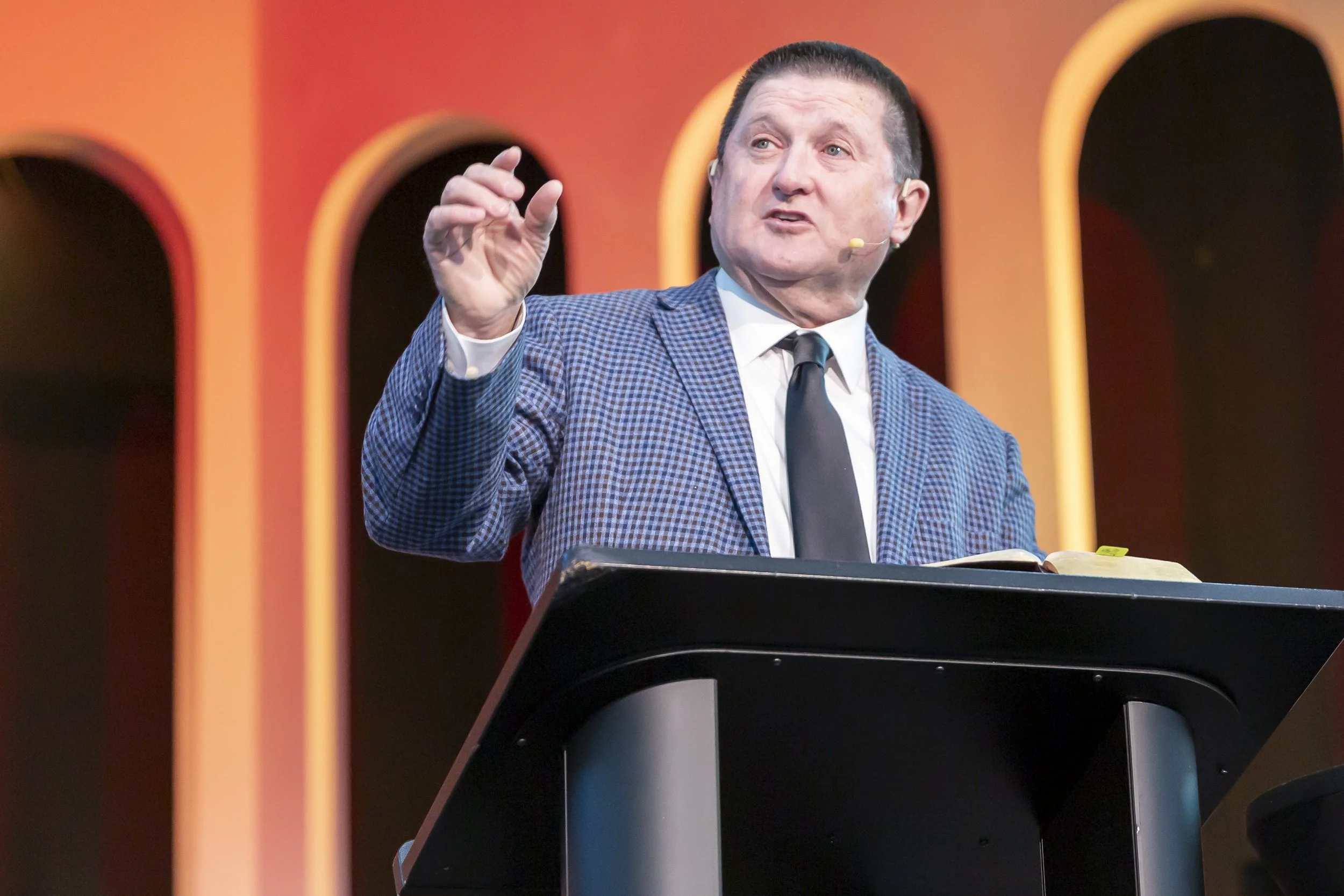 20260201 COAN SUNDAY SERVICE_EPRIDE-7127.jpg