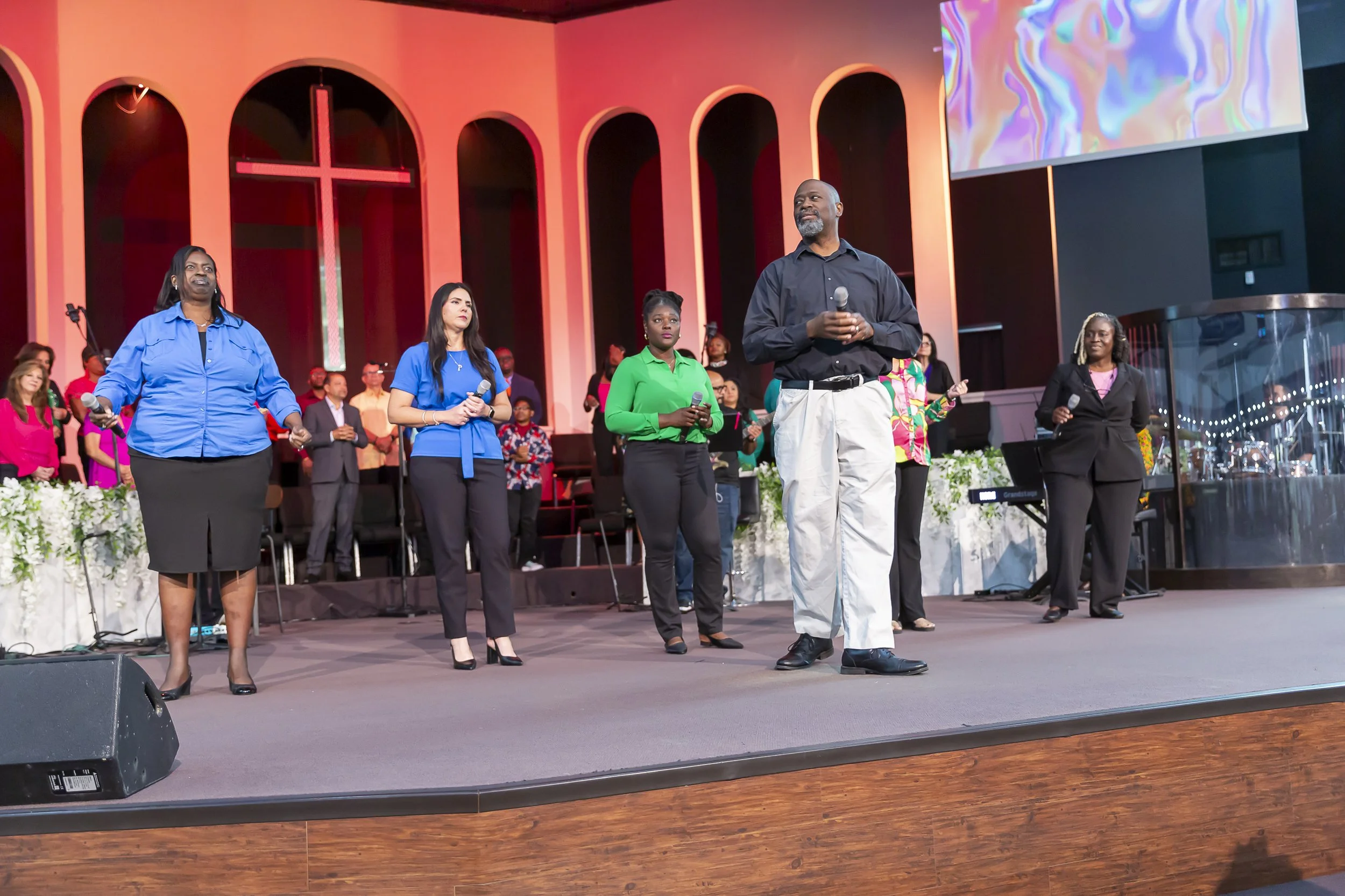 20260412 COAN SUNDAY SERVICE_EPRIDE-7332.jpg