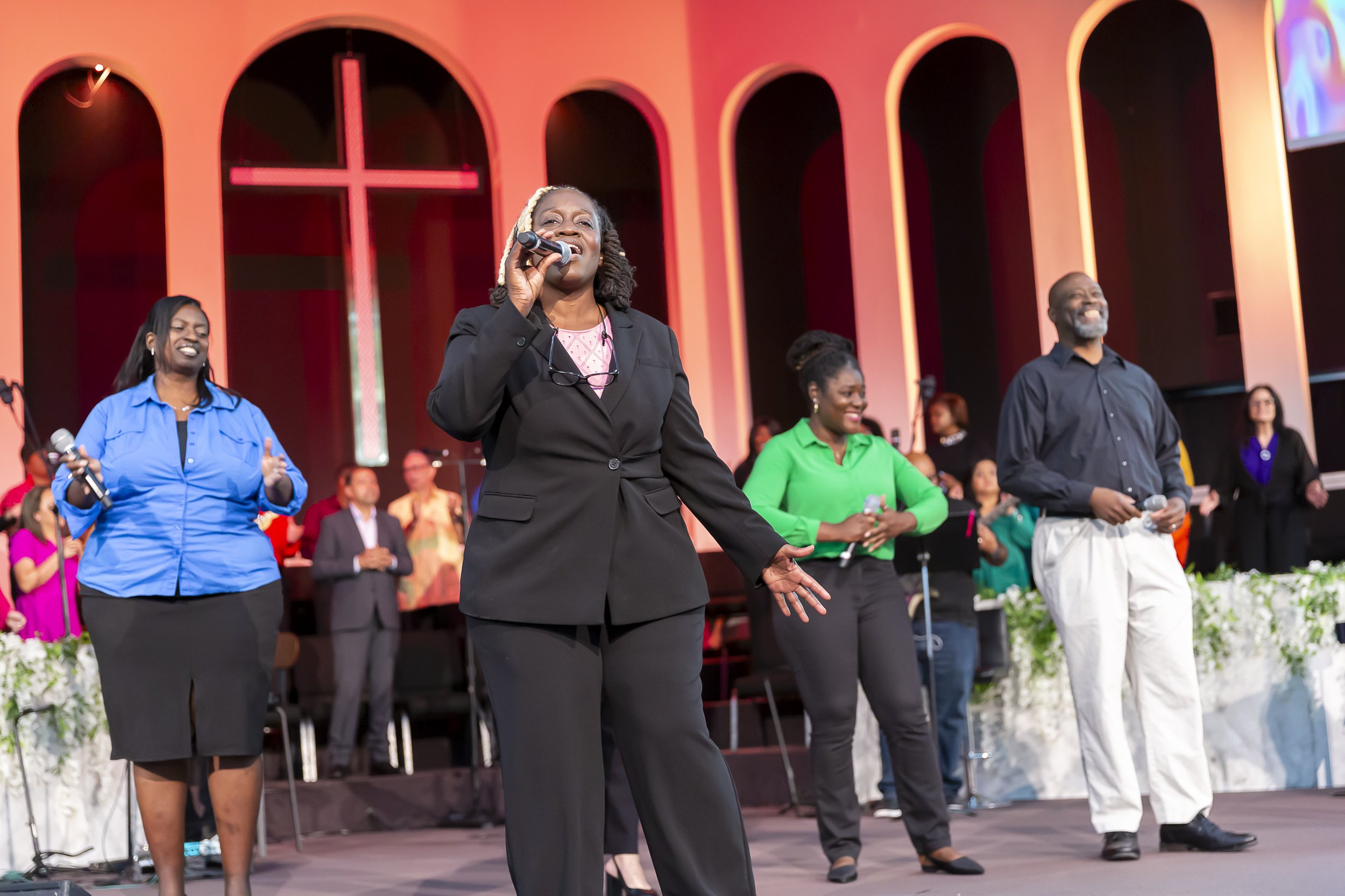 20260412 COAN SUNDAY SERVICE_EPRIDE-7334.jpg