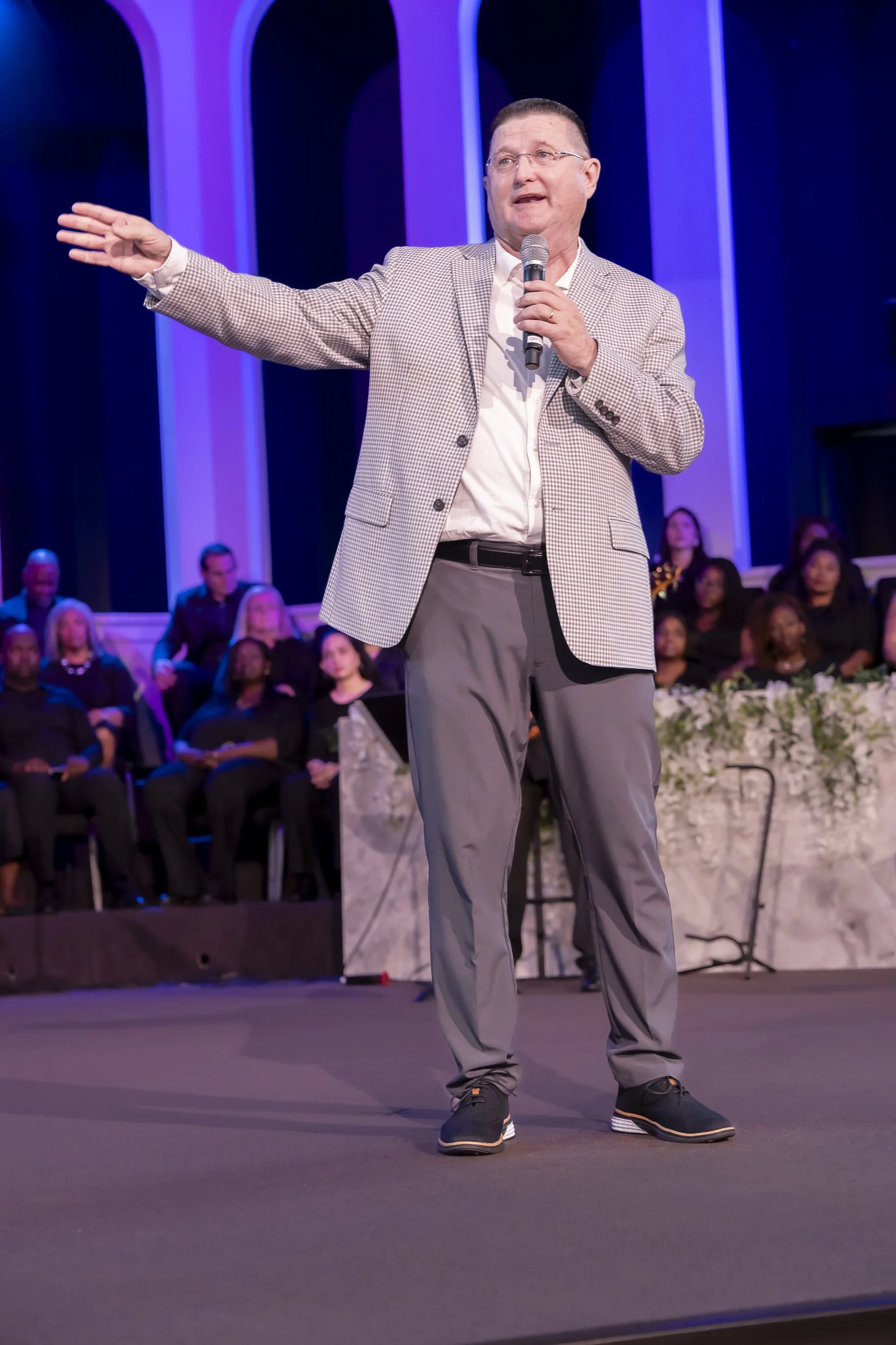 20260531 COAN SUNDAY SERVICE_EPRIDE-4271.jpg