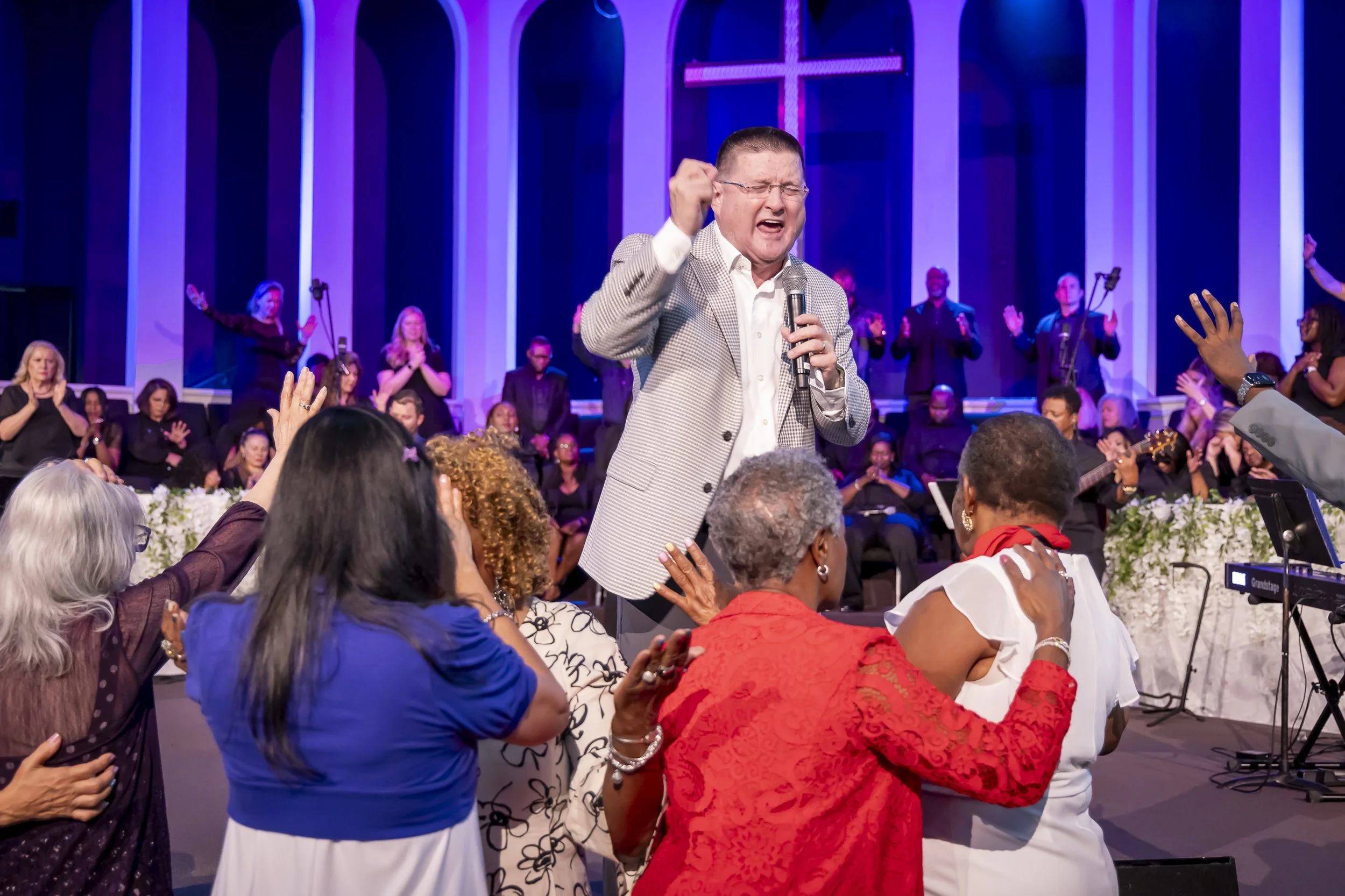 20260531 COAN SUNDAY SERVICE_EPRIDE-4409.jpg