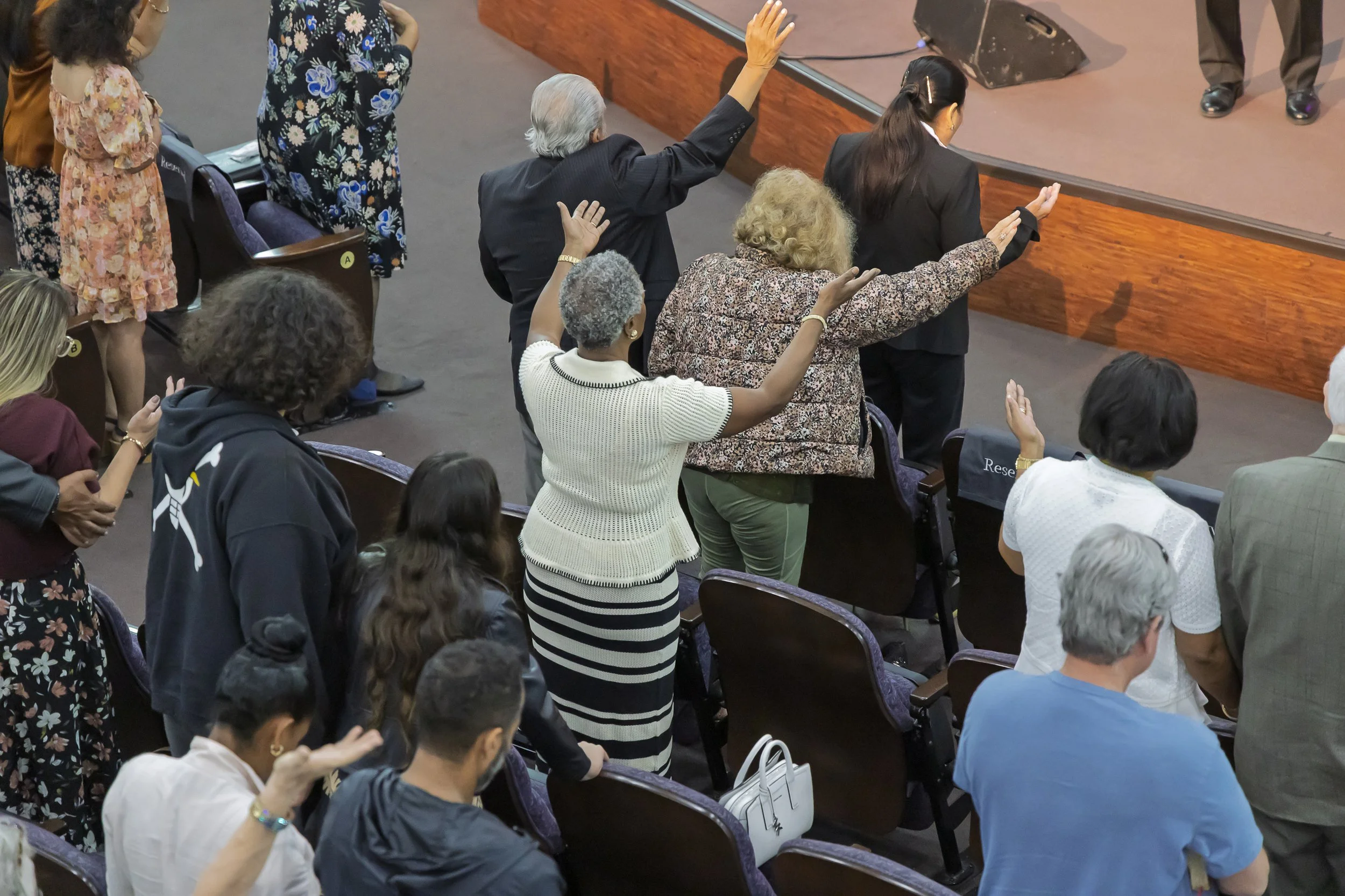 20260607 COAN SUNDAY SERVICE_EPRIDE-0345.jpg