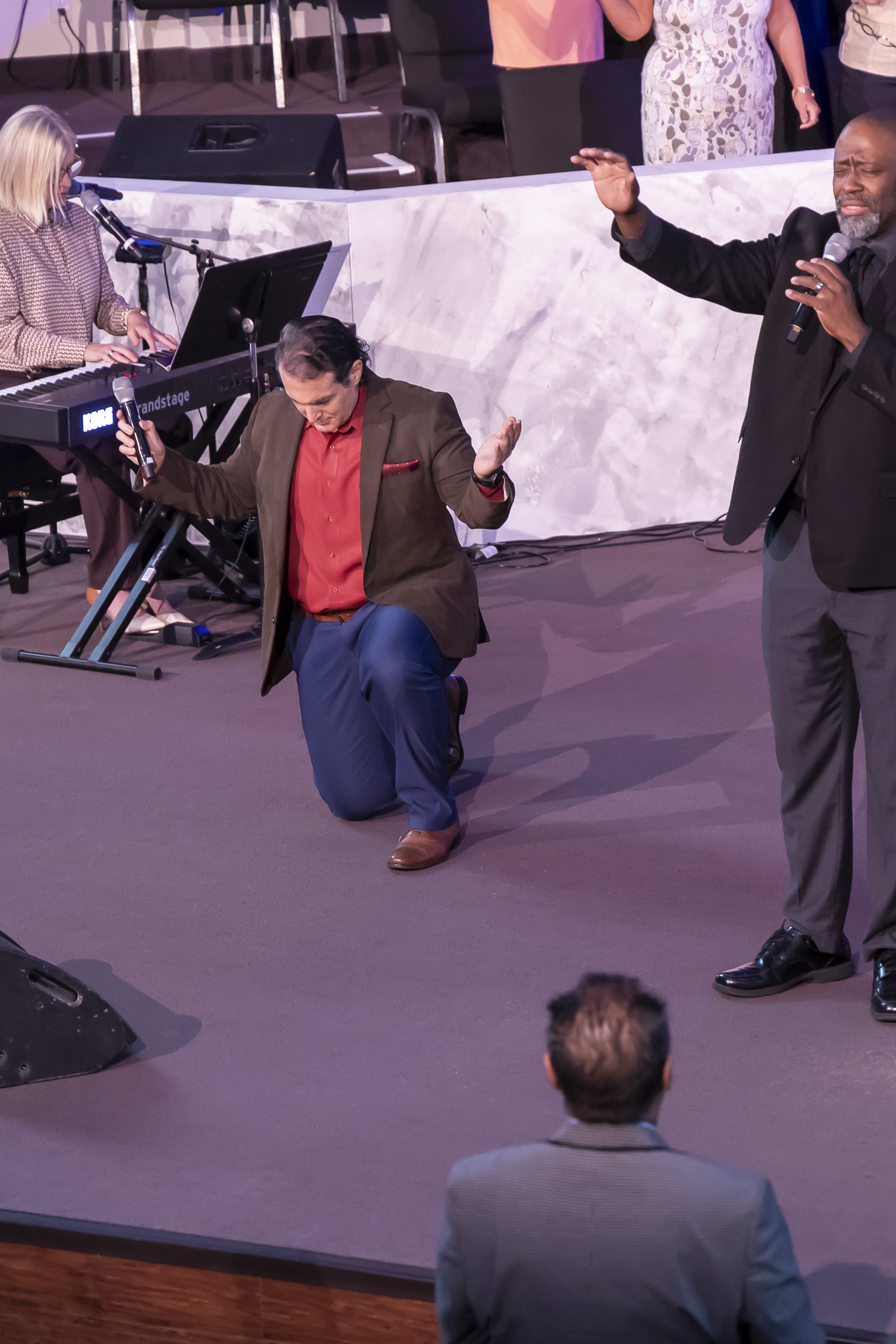 20260621 COAN SUNDAY SERVICE_EPRIDE-1208.jpg