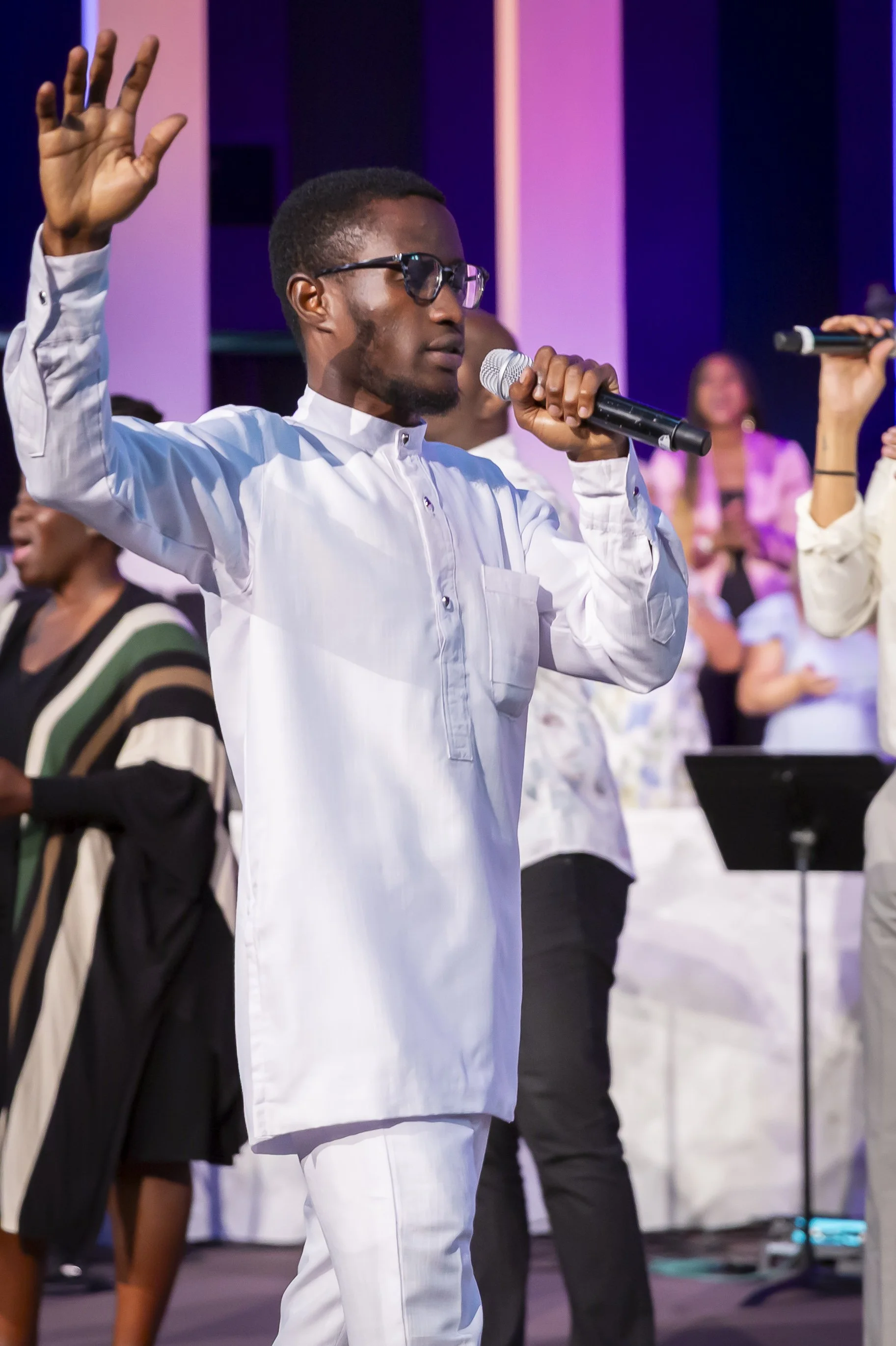 20260712 COAN SUNDAY SERVICE_EPRIDE-7895.jpg