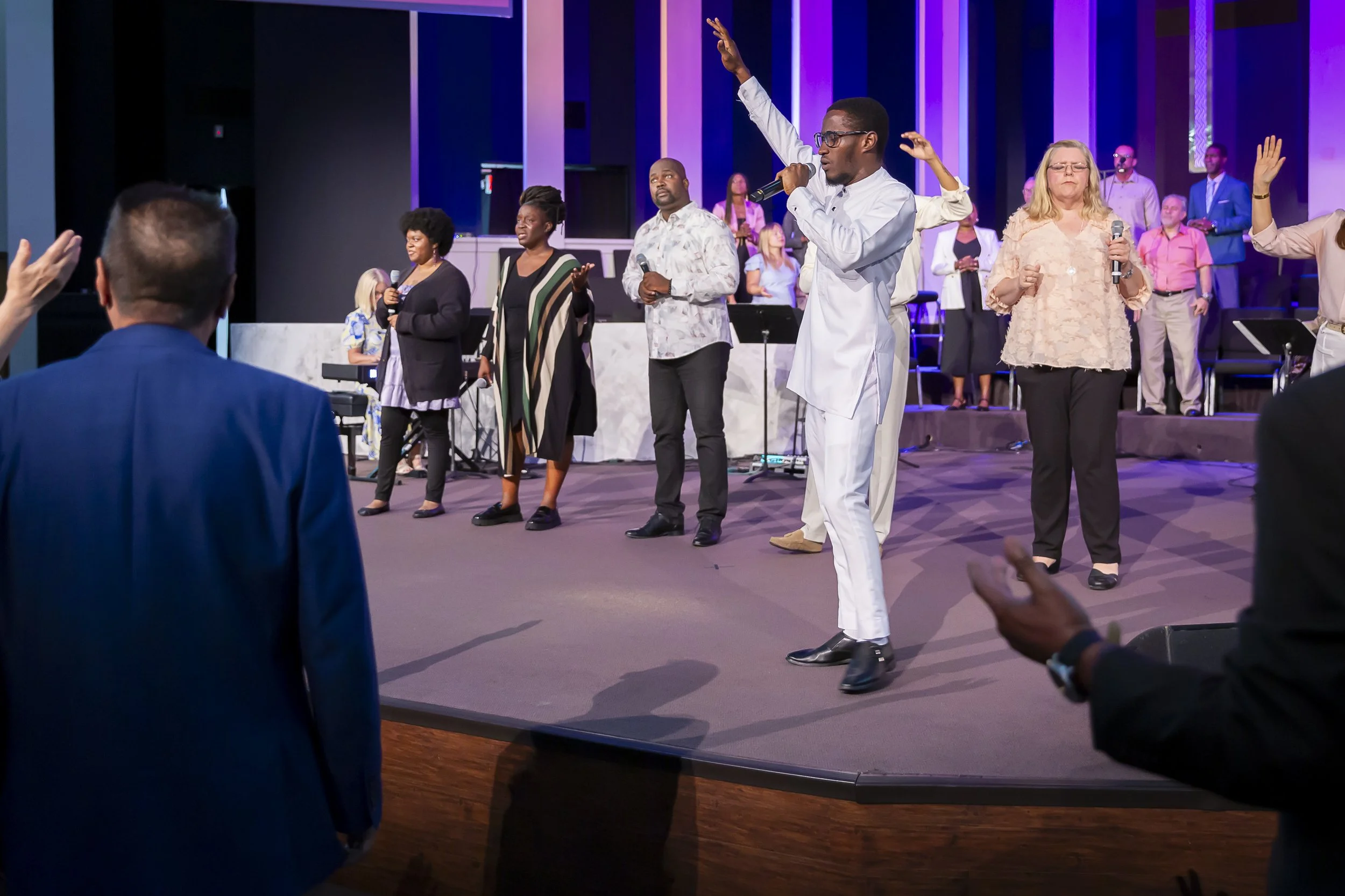 20260712 COAN SUNDAY SERVICE_EPRIDE-7899.jpg
