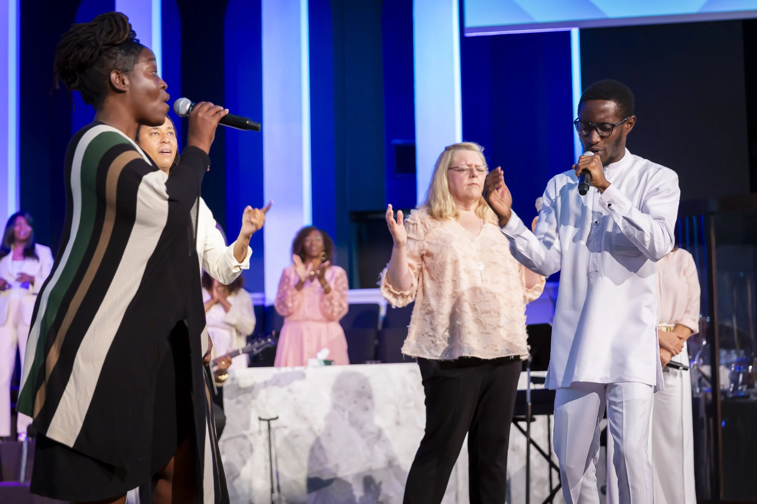 20260712 COAN SUNDAY SERVICE_EPRIDE-7918.jpg