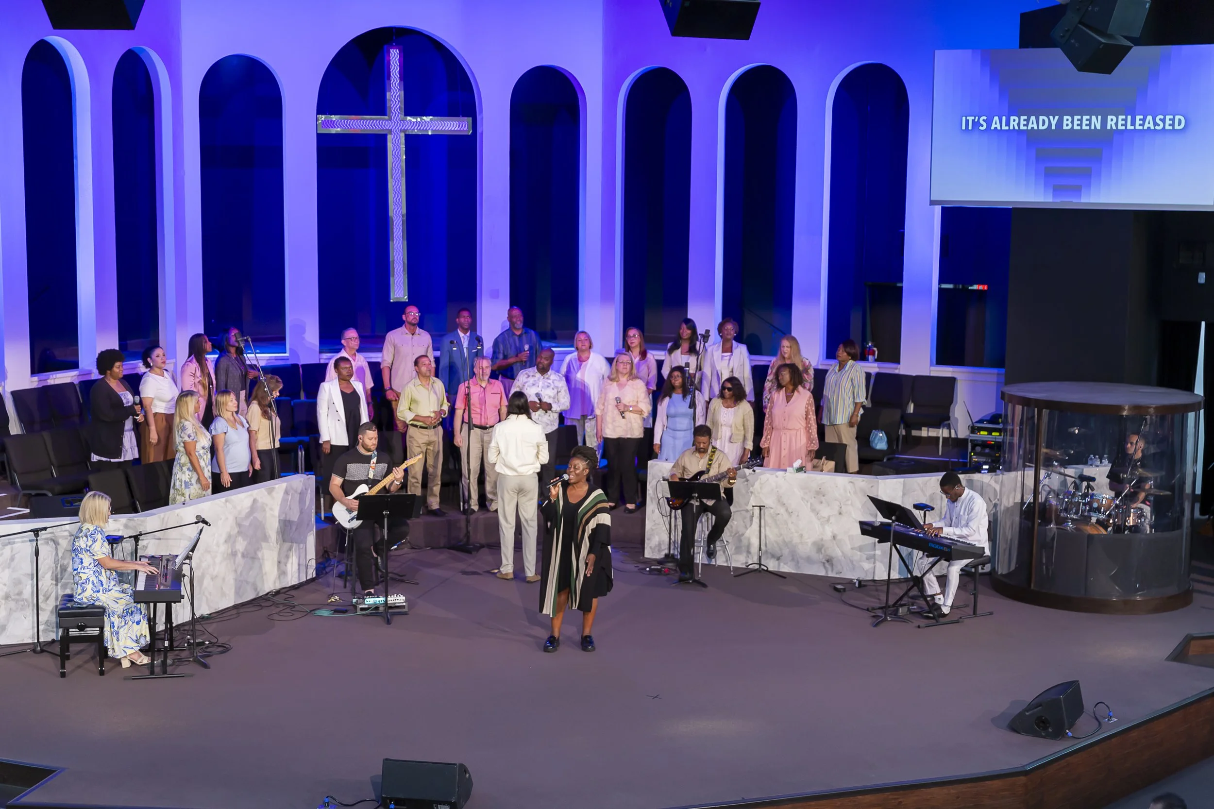 20260712 COAN SUNDAY SERVICE_EPRIDE-7949.jpg