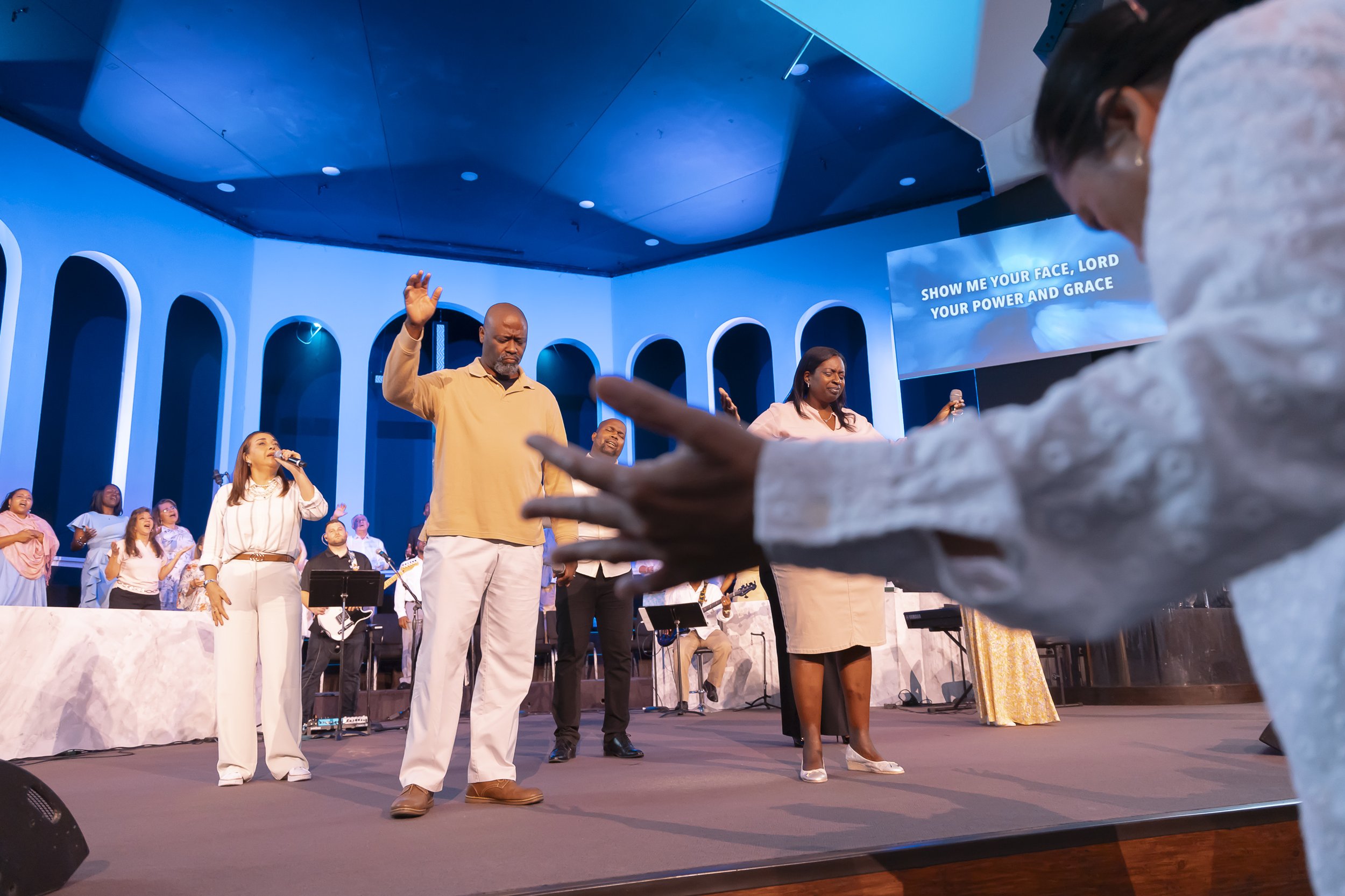 20260726 COAN SUNDAY SERVICE_EPRIDE-7823.jpg