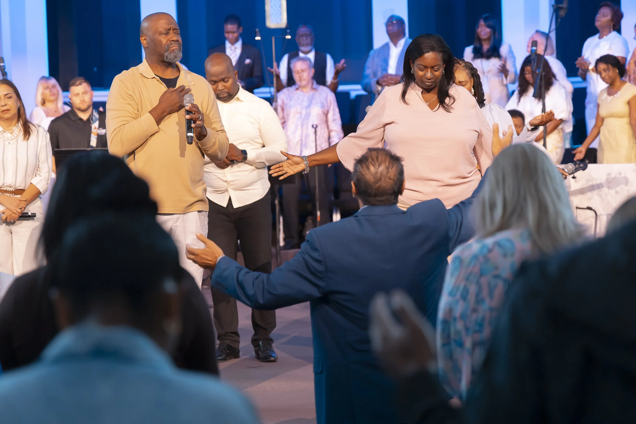 20260726 COAN SUNDAY SERVICE_EPRIDE-7842.jpg