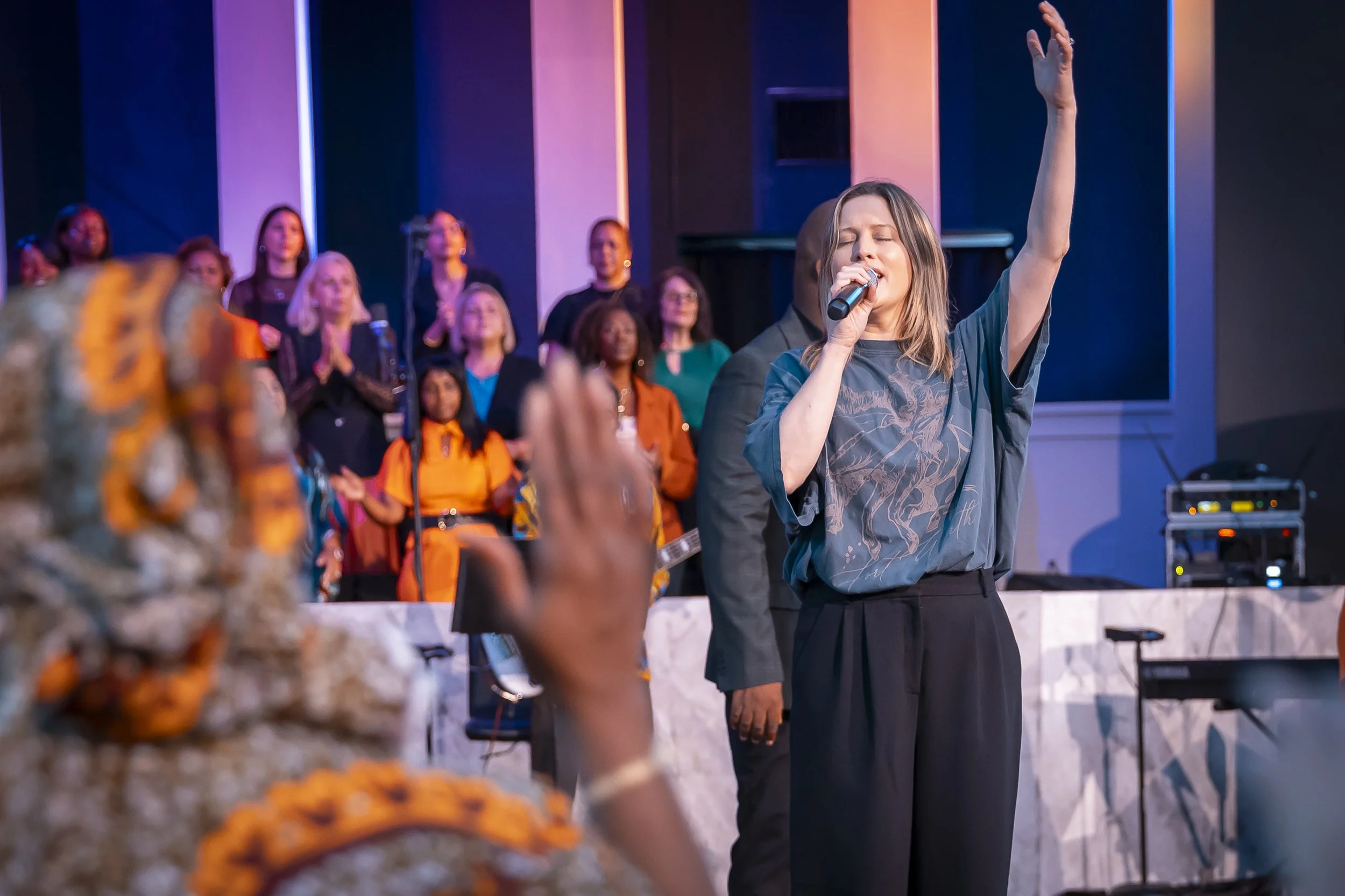 20260830 SUNDAY SERVICE_EPRIDE-9543.jpg