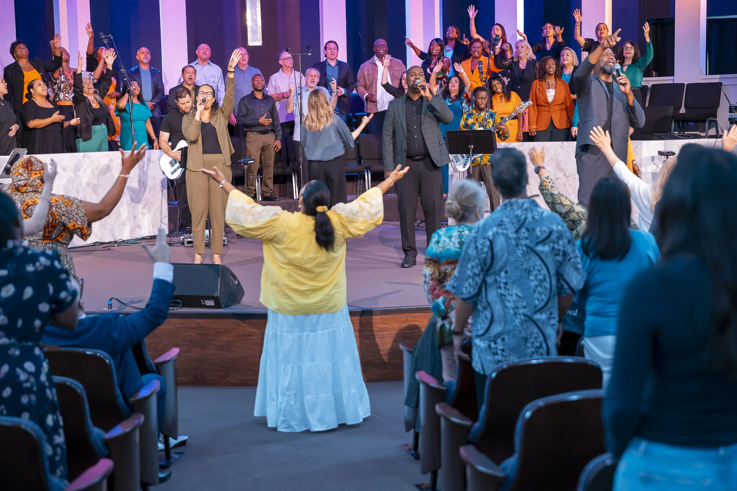 20260830 SUNDAY SERVICE_EPRIDE-9587.jpg