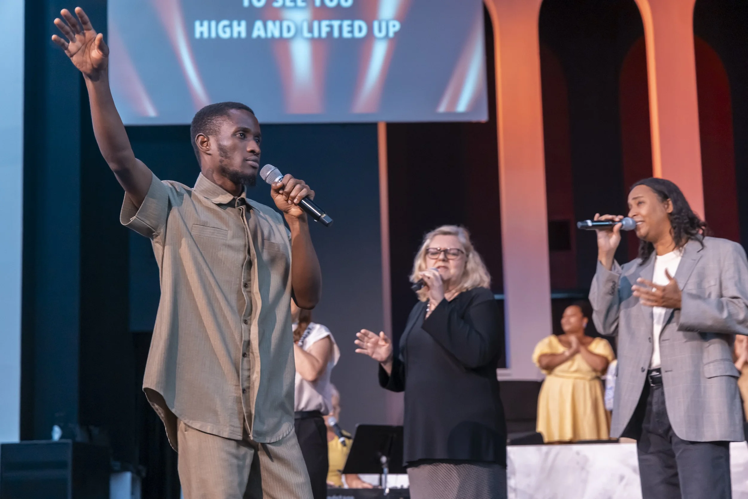 20260913 COAN SUNDAY SERVICE_EPRIDE-9796.jpg