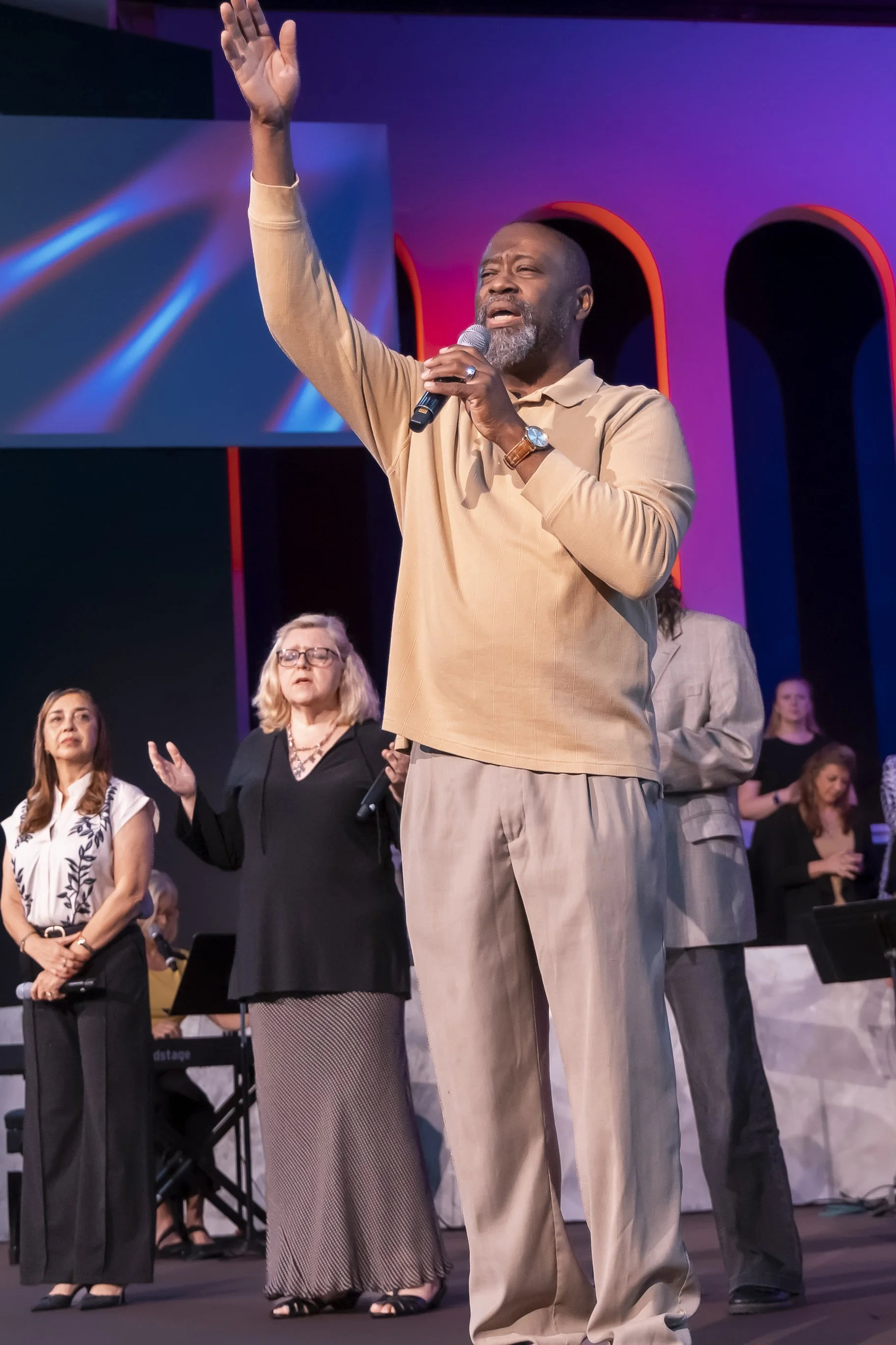 20260913 COAN SUNDAY SERVICE_EPRIDE-9810.jpg