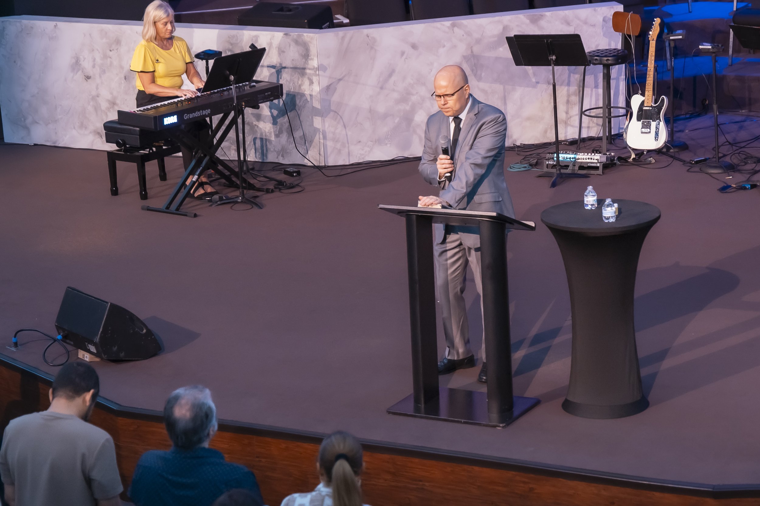 20260913 COAN SUNDAY SERVICE_EPRIDE-9946.jpg