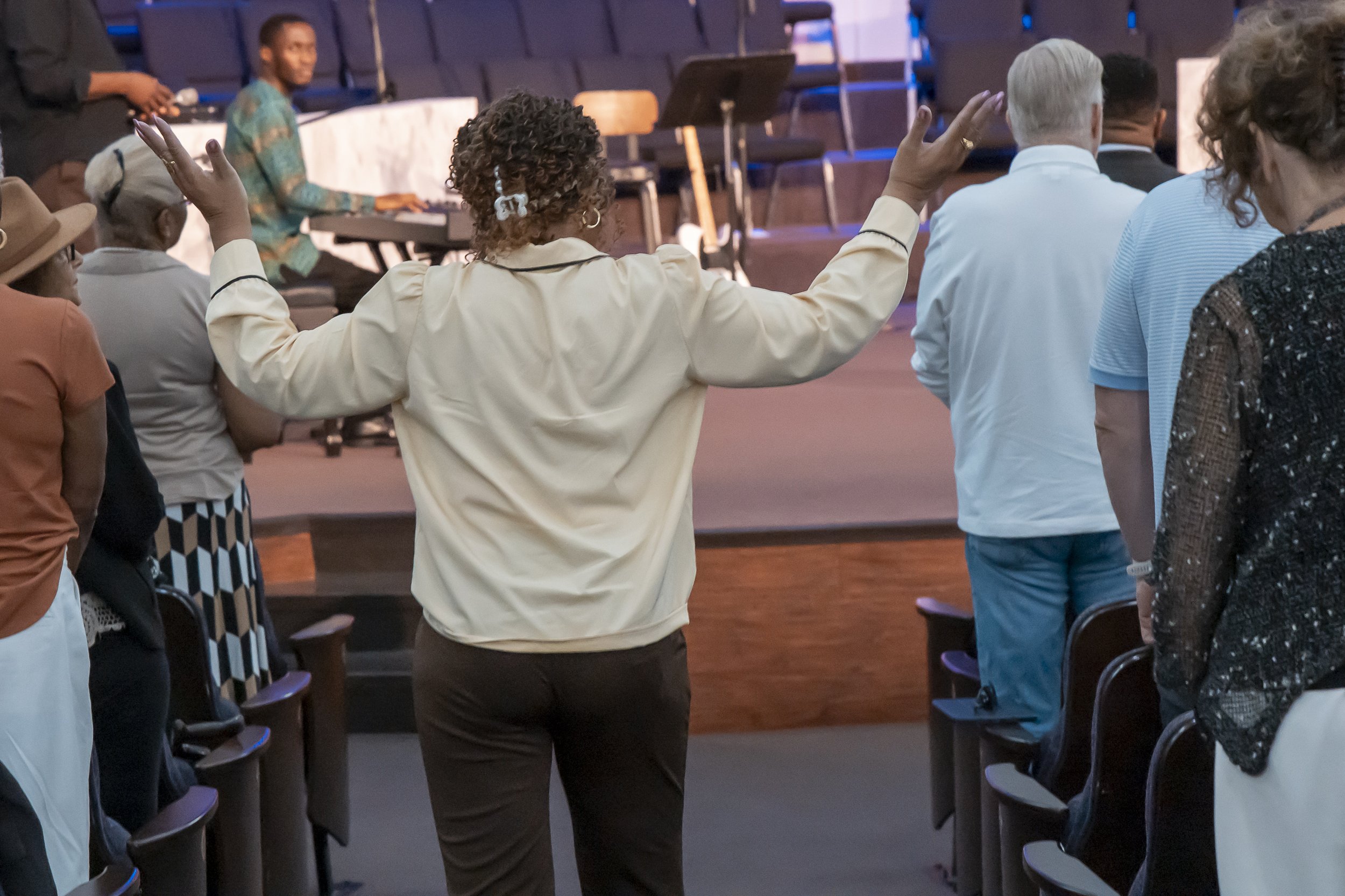 20261004 COAN SUNDAY SERVICE_EPRIDE-1241.jpg