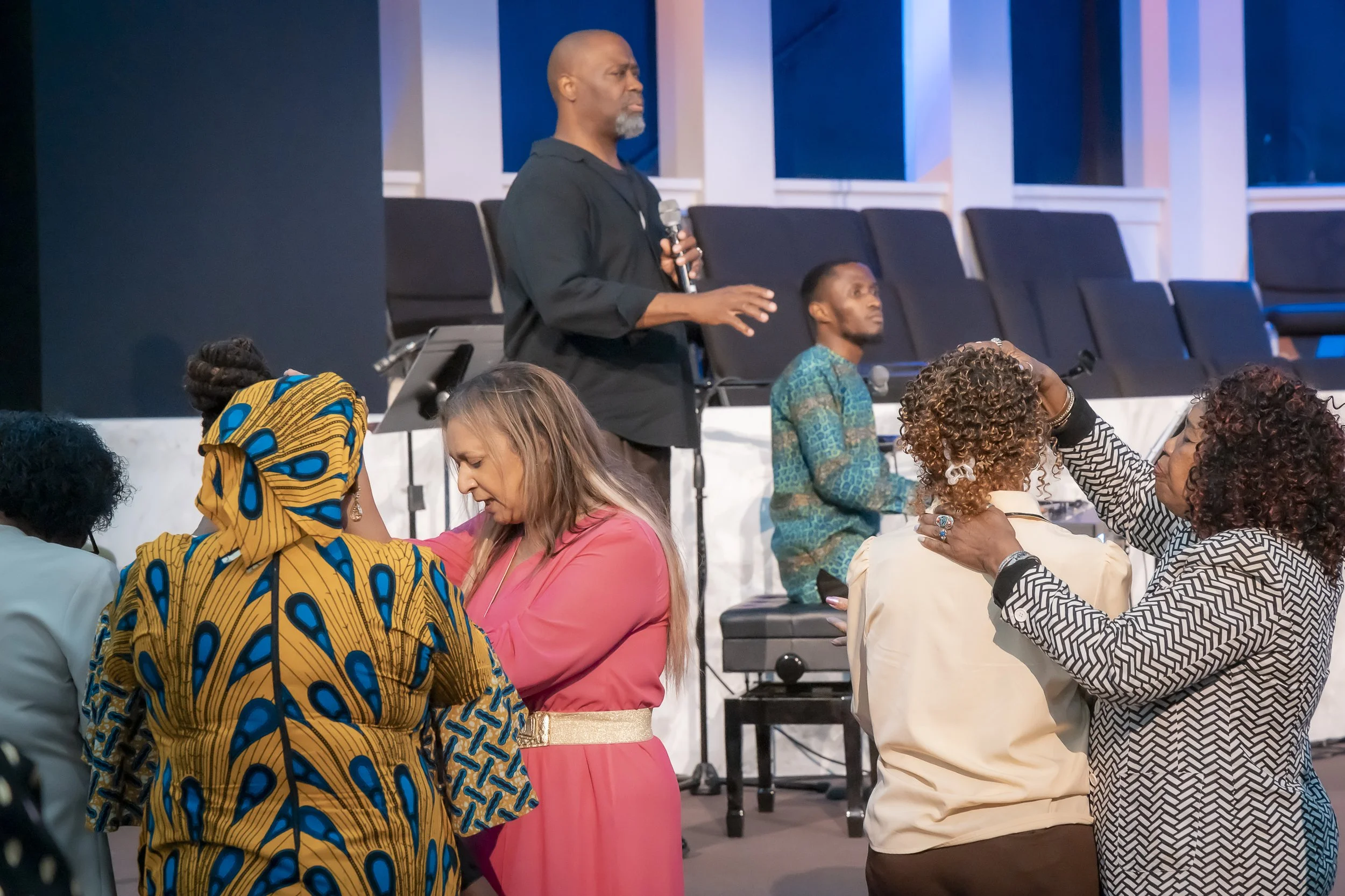 20261004 COAN SUNDAY SERVICE_EPRIDE-1256.jpg