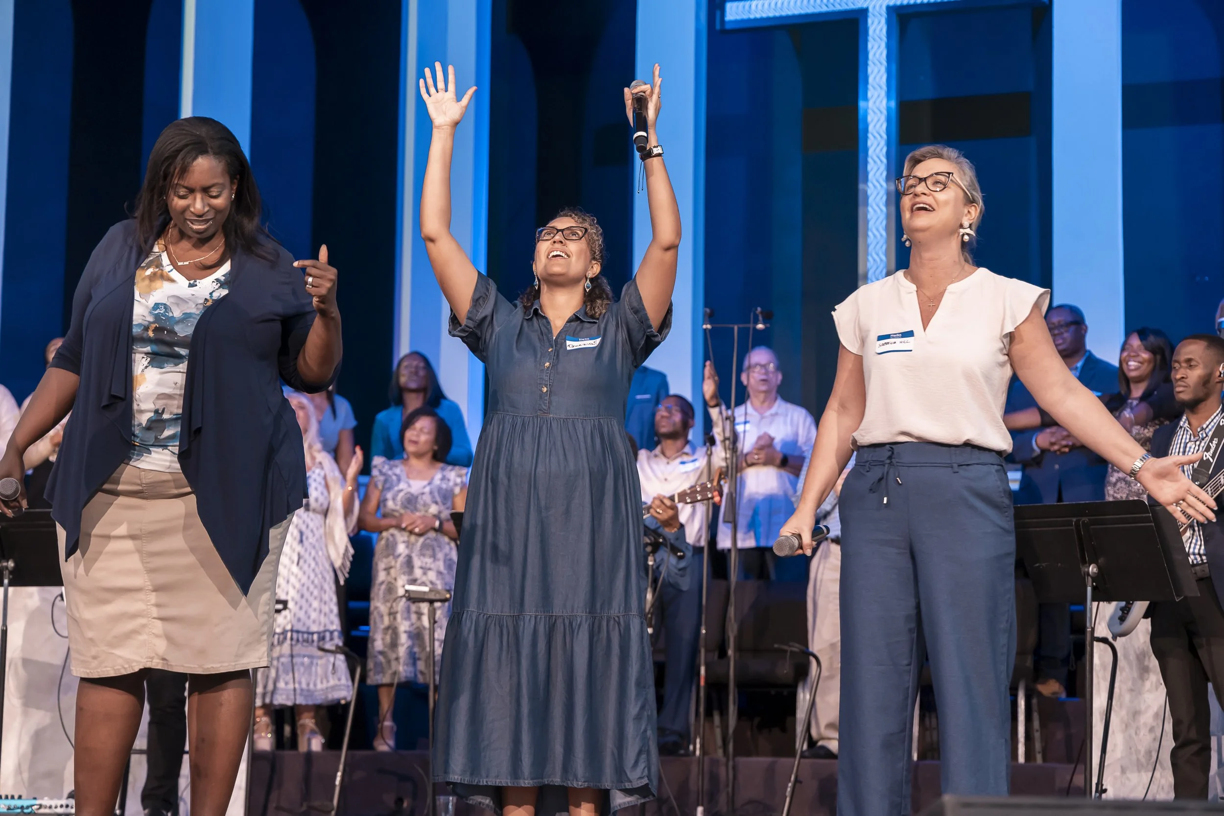 20261011 COAN SUNDAY SERVICE_EPRIDE-2001.jpg