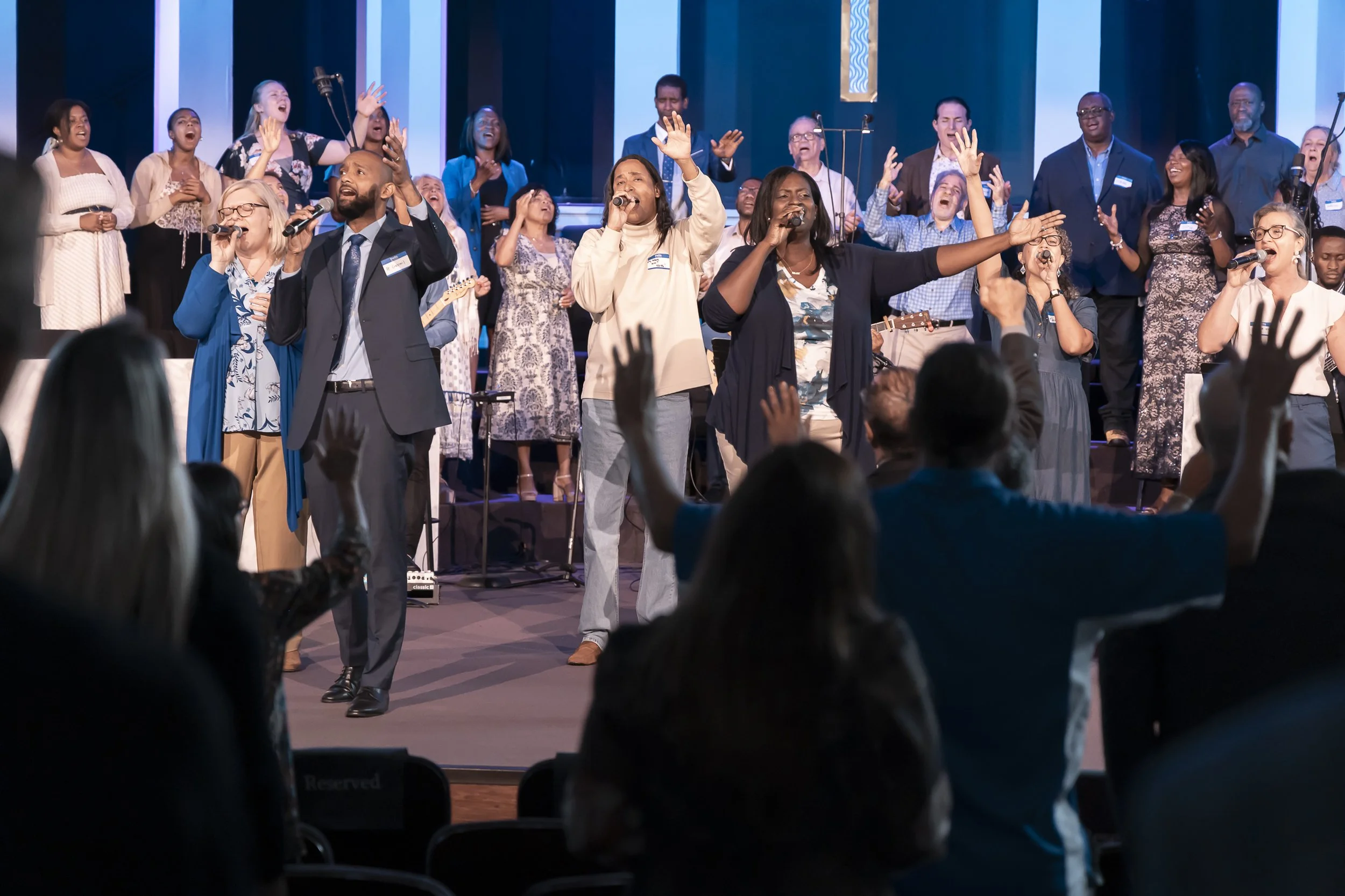 20261011 COAN SUNDAY SERVICE_EPRIDE-2041.jpg
