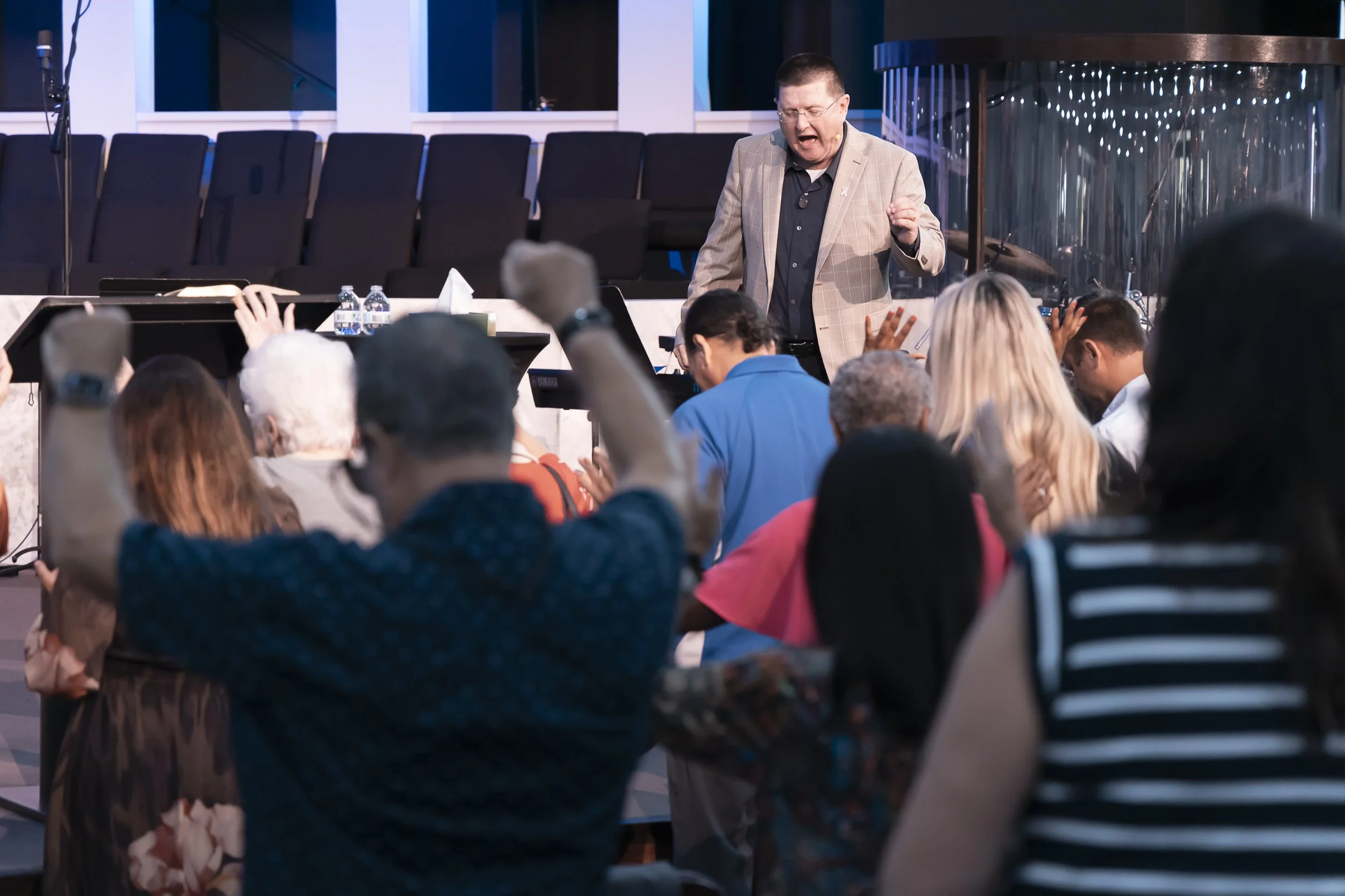 20261011 COAN SUNDAY SERVICE_EPRIDE-2151.jpg