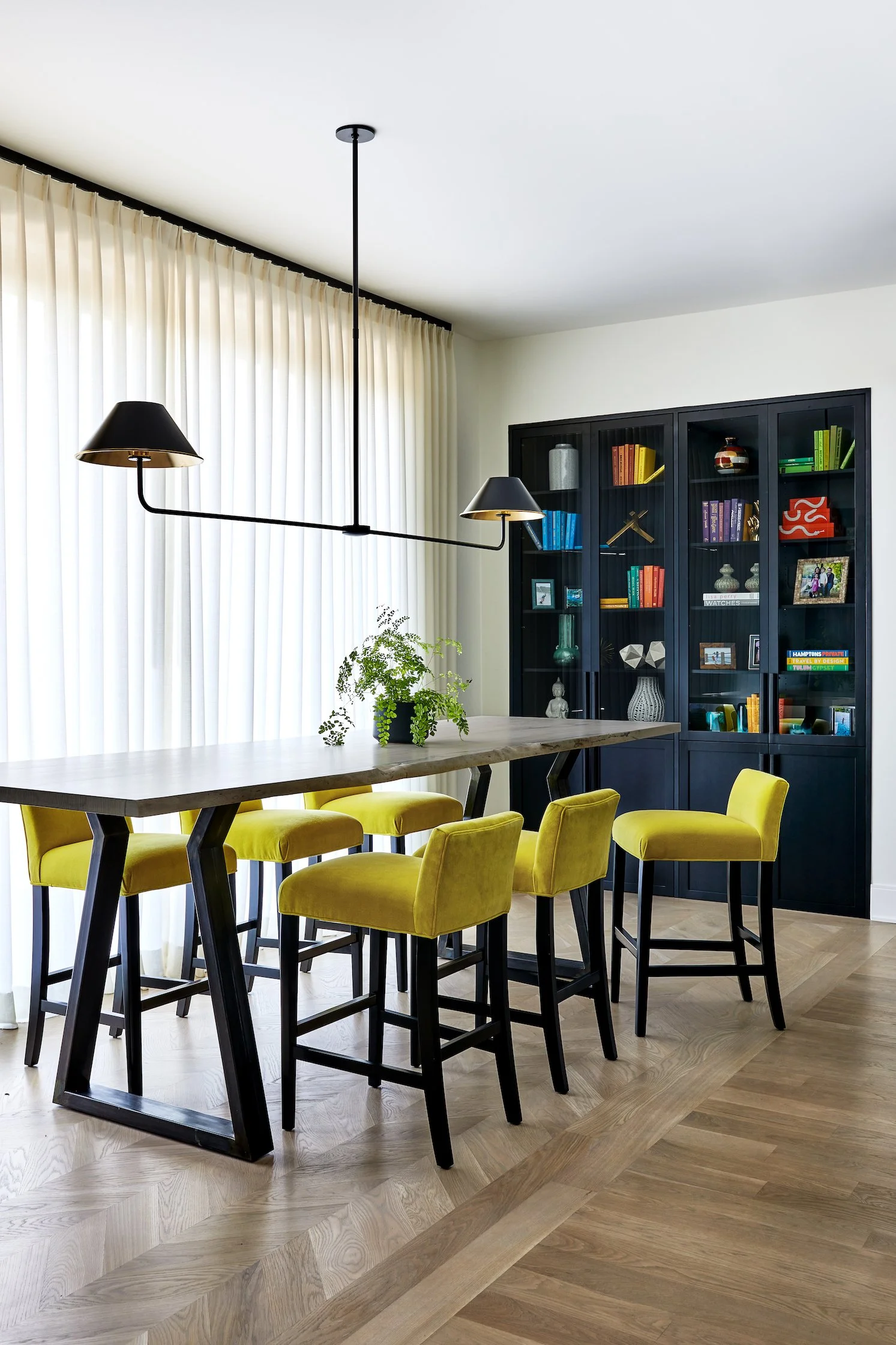 17 - Long table 2.jpg