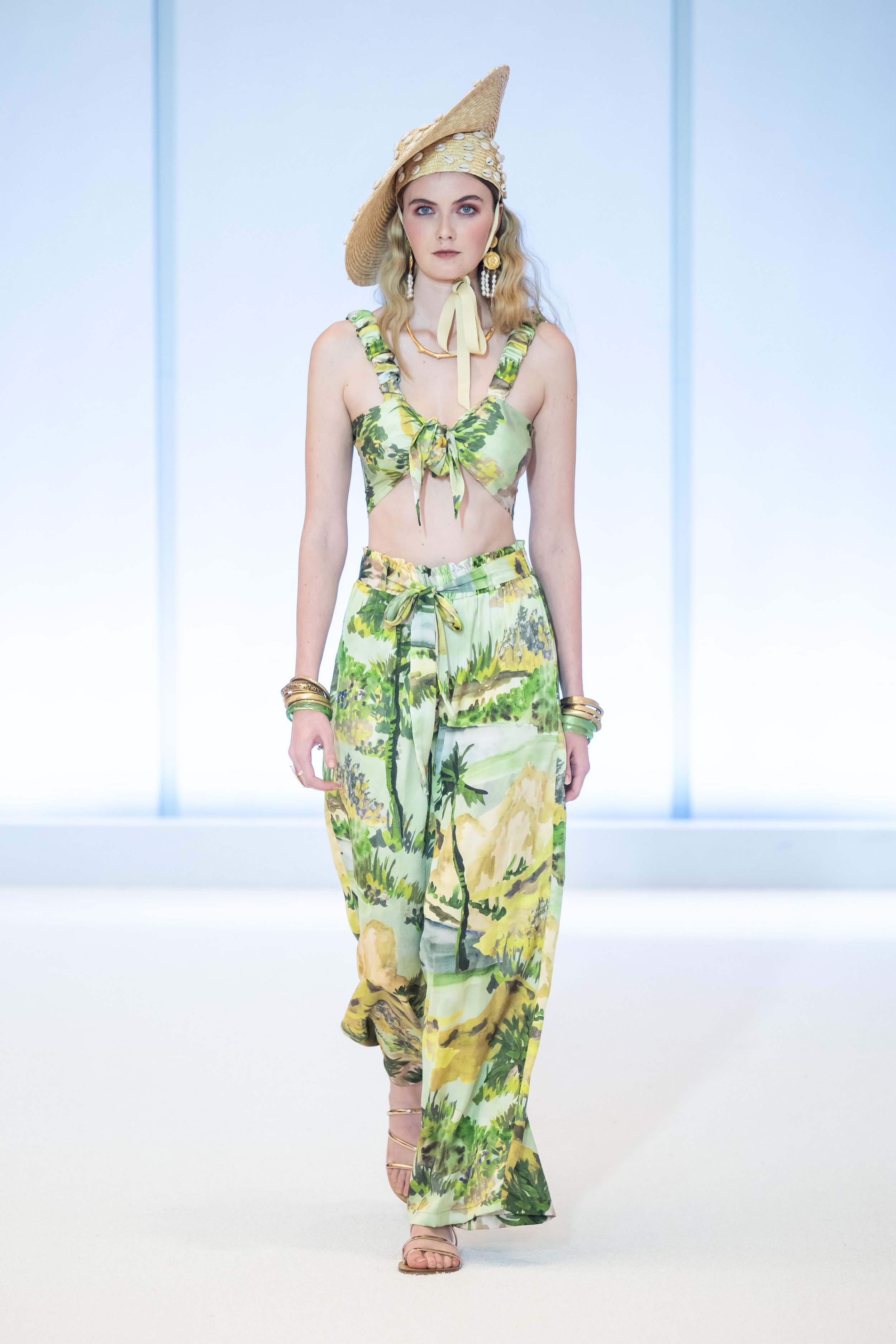 SAFW_SS25_Beachcult-6.jpg