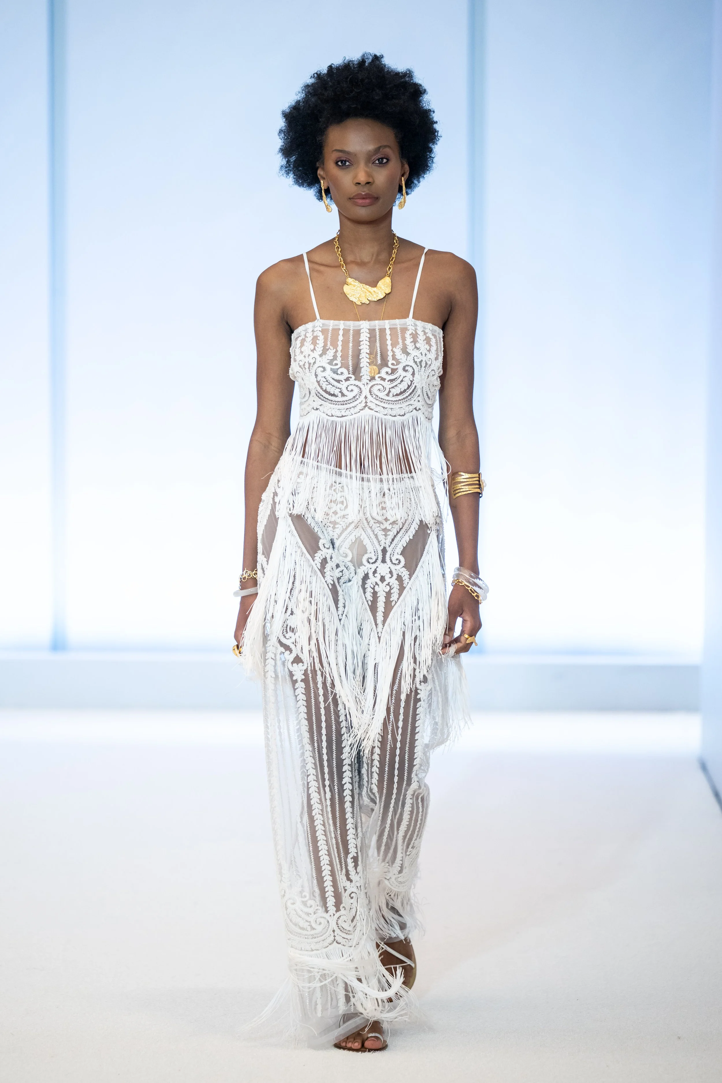 SAFW_SS25_Beachcult-19.jpg