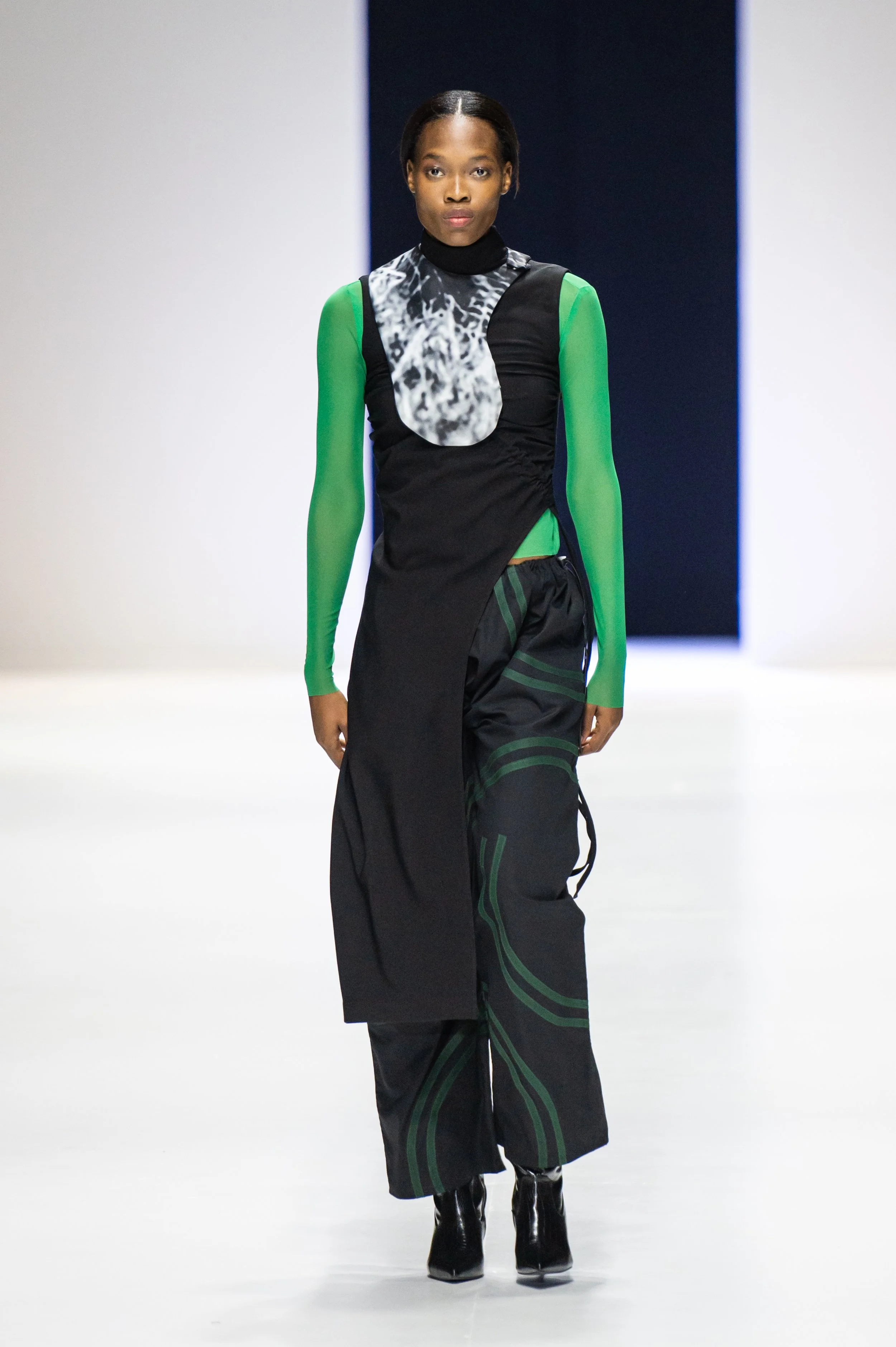 SAFWSS23_NTS_Oyama Gonintebe-5.jpg