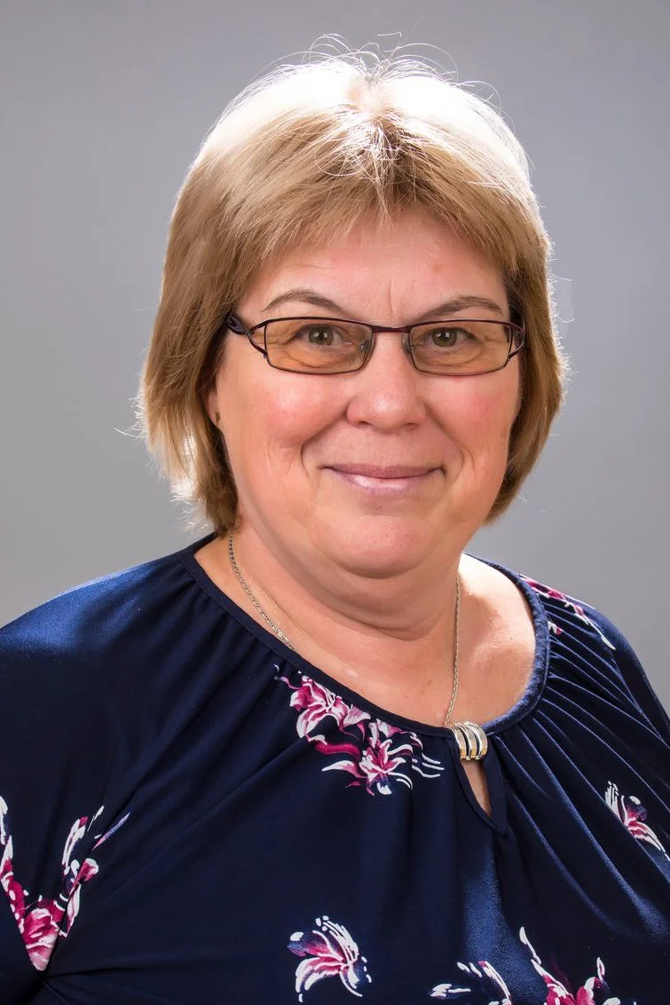 Eisenmann Tünde.jpg