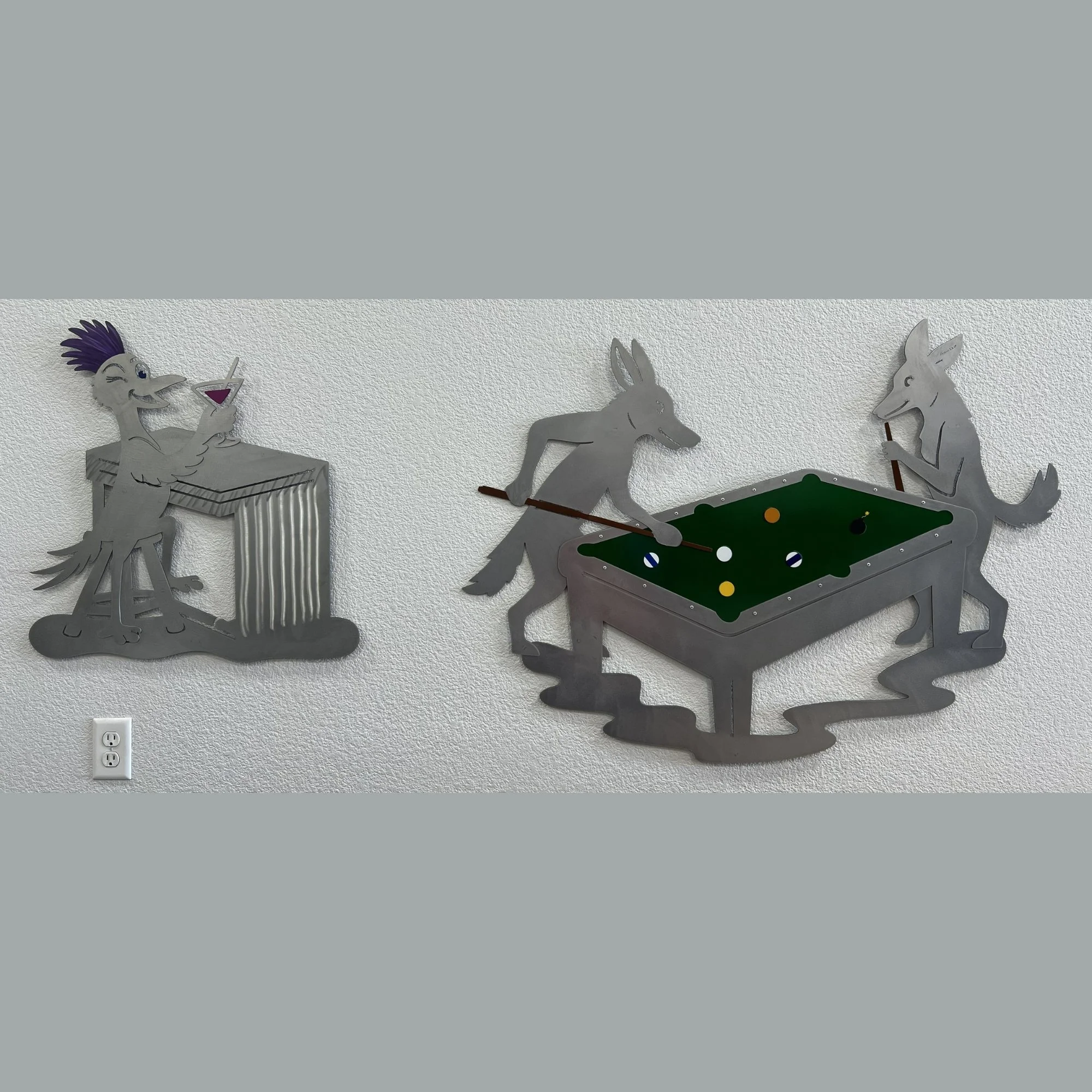 Desert Chase – Roadrunner & Coyote Billiards Wall Art Set