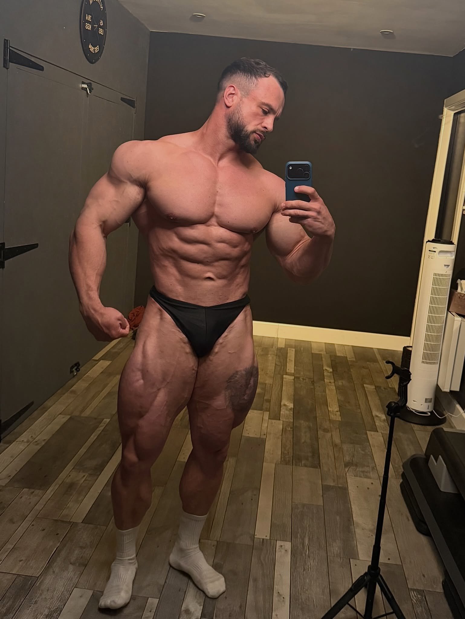 Reflecting on a week of so much joy 💙

Bodybuilding, prep , coaching, dogs and fishing 😆

I had a moment yesterday mid leg session where in my head I thought &ldquo; fucking hell this is actually Grim &rdquo; i was exhausted, hungry, feeling like I