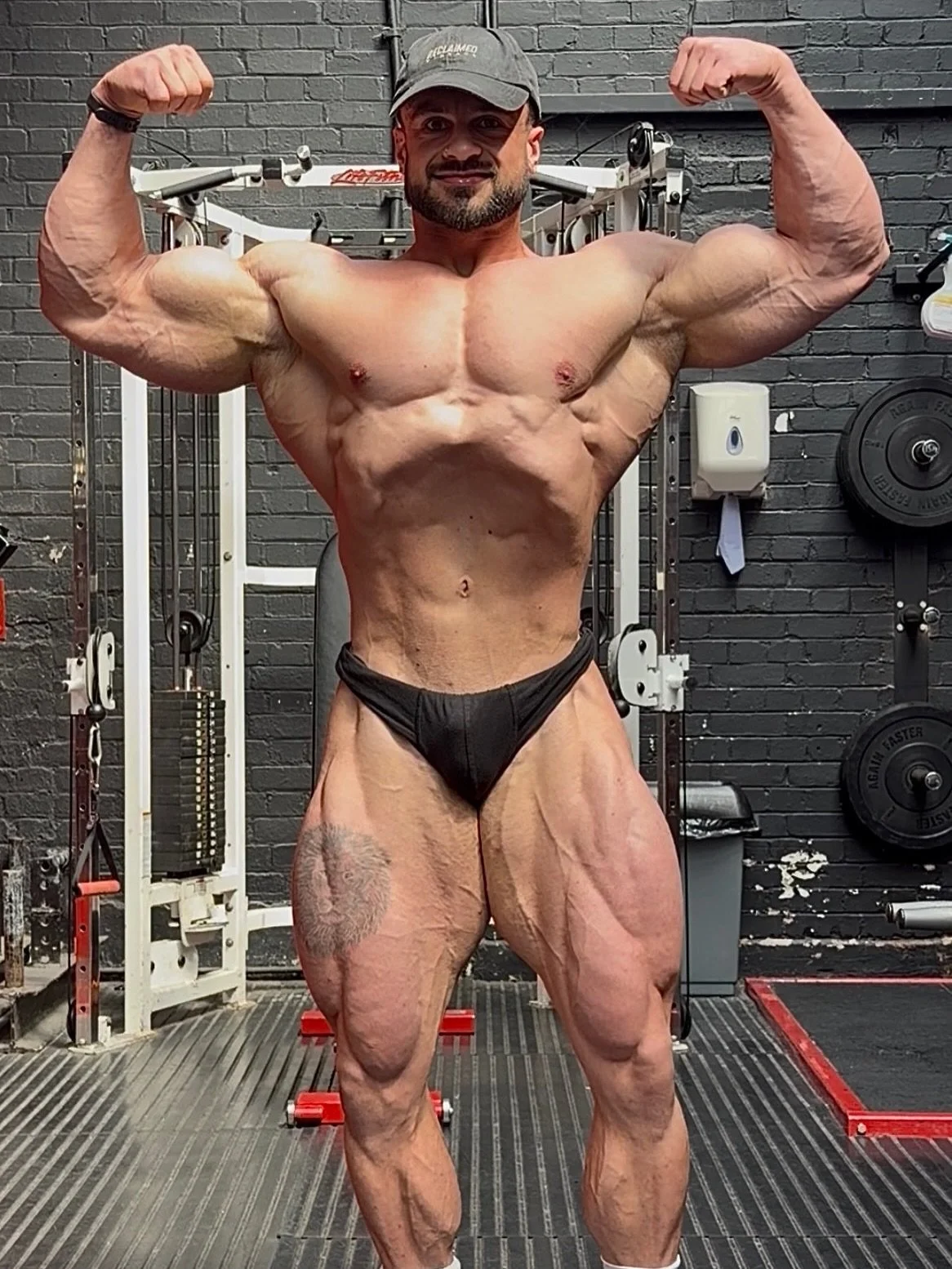 Update time 

Check in day and we are putting the foot on the gas after holding condition for a good few weeks. I am buzzing to see things evolve now. 

Approaching the show has me feeling all kinds of feeling but above all just so grateful for the s