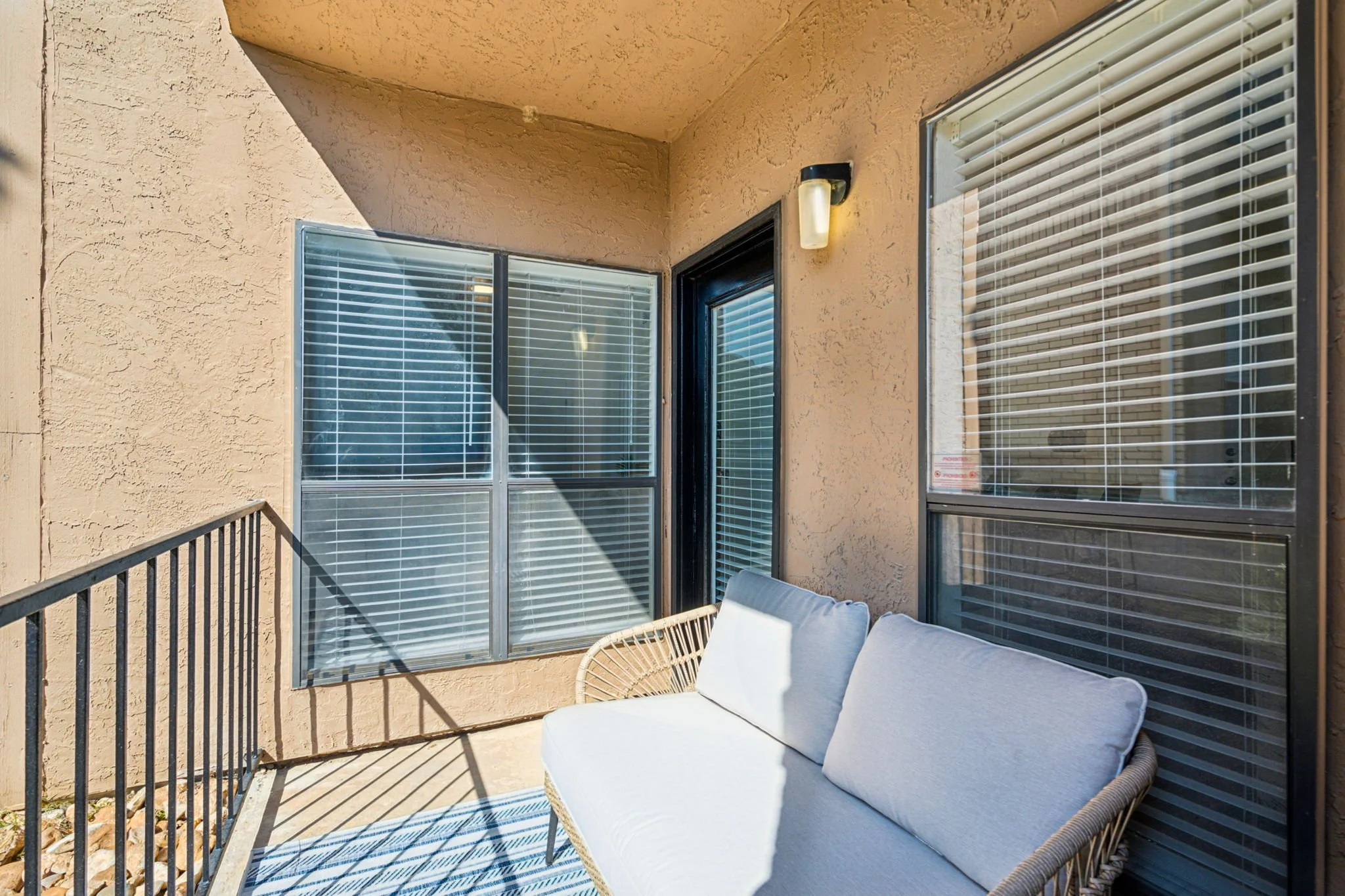 46-web-or-mls-1290 Hidden Ridge-46.jpg