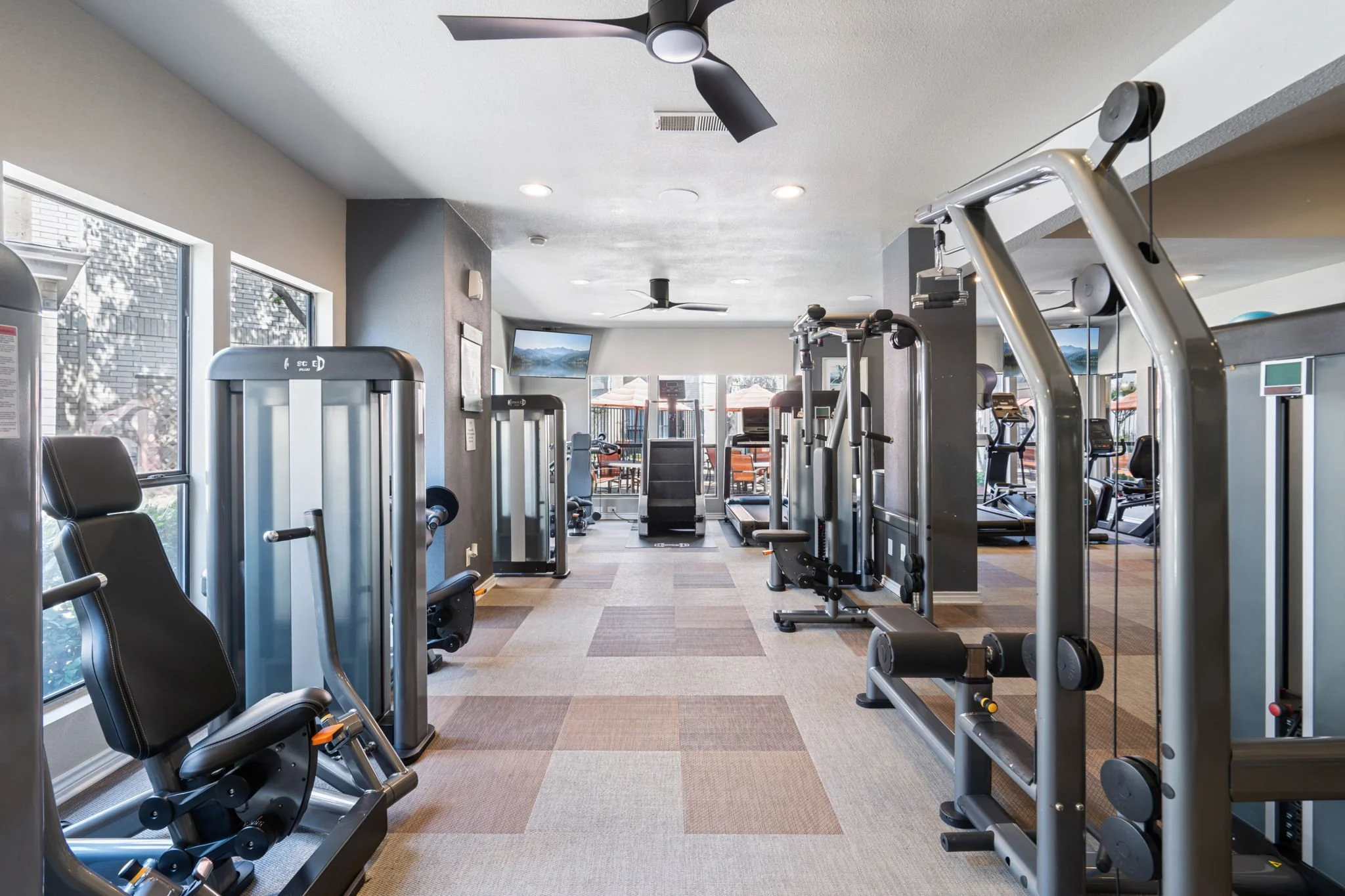 12-web-or-mls-1290 Hidden Ridge-12.jpg